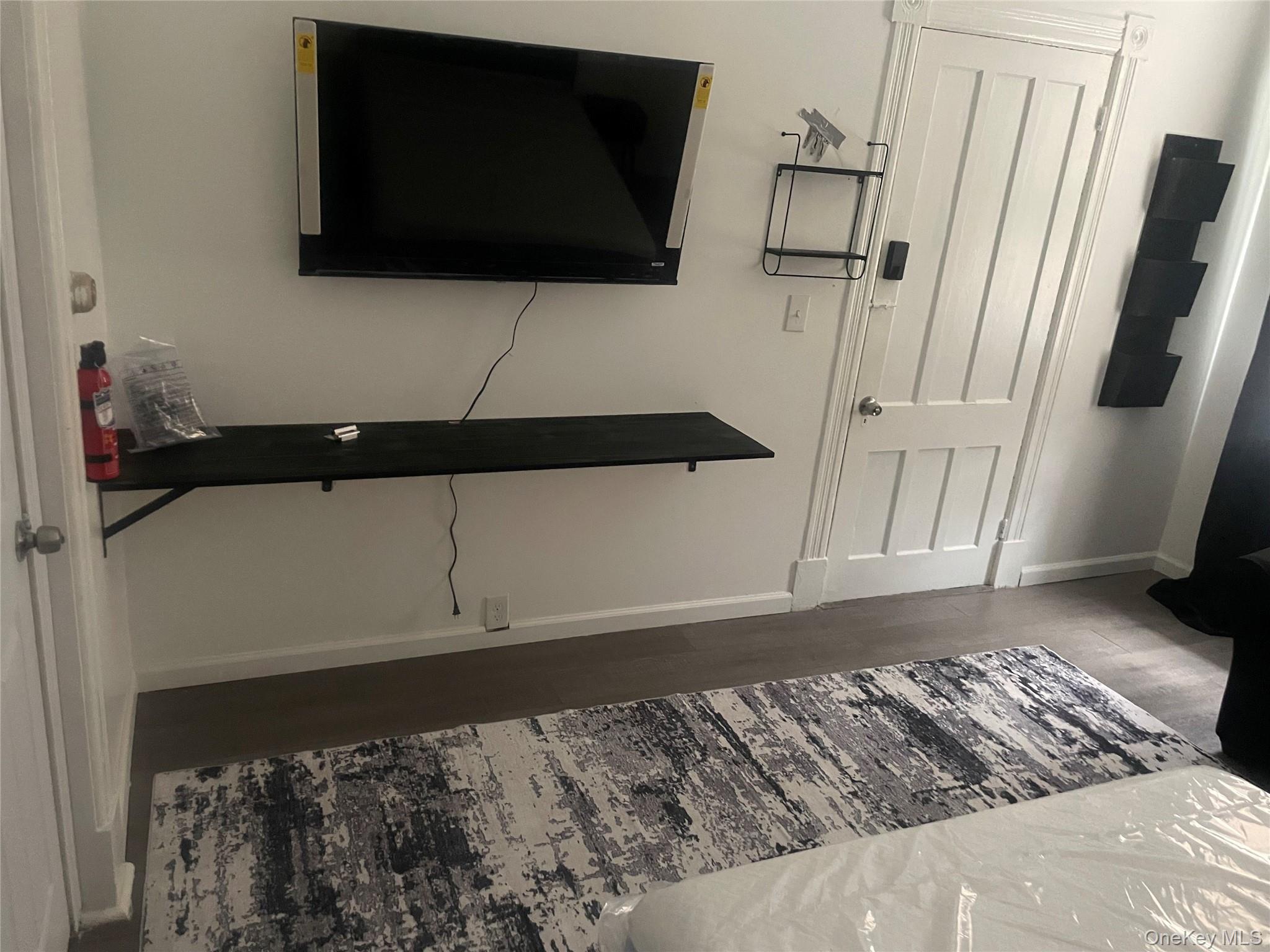 #5 photo, 135 Fifth Avenue, Troy , NY 12180