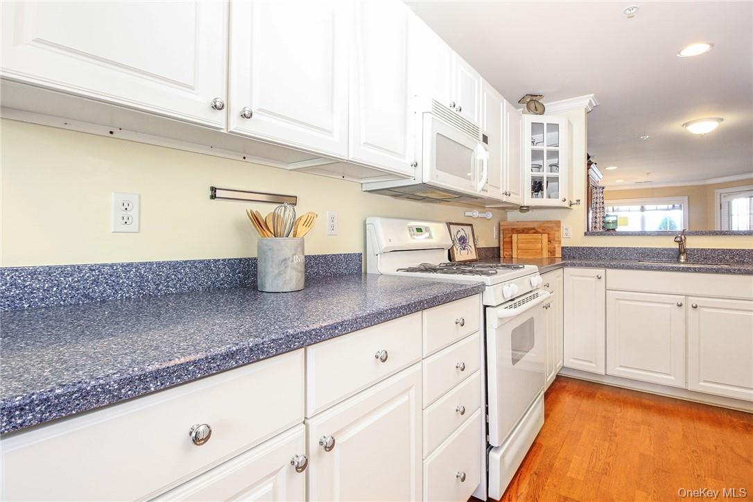 #13 photo, 213 Waterside Close, 紐約州 Peekskill , NY 10566