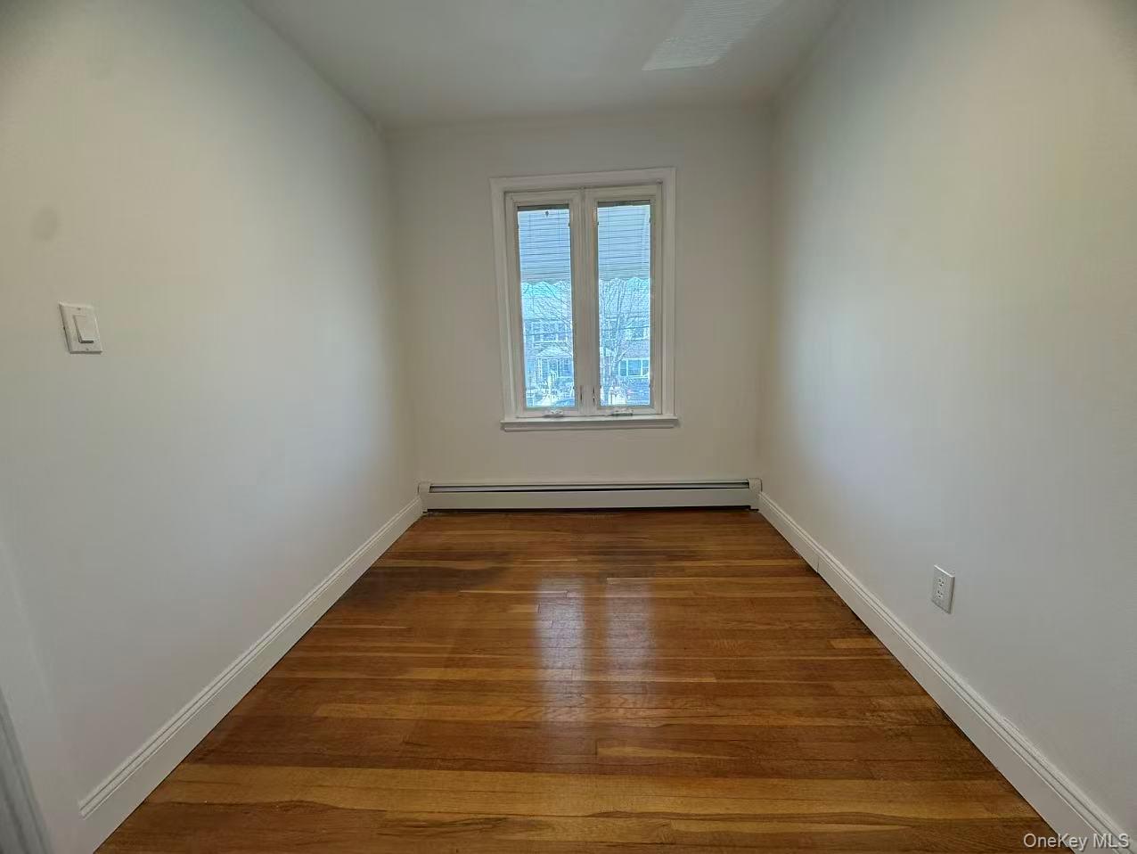 #6 photo, 47-19 213rd St, קווינס Bayside , NY 11361