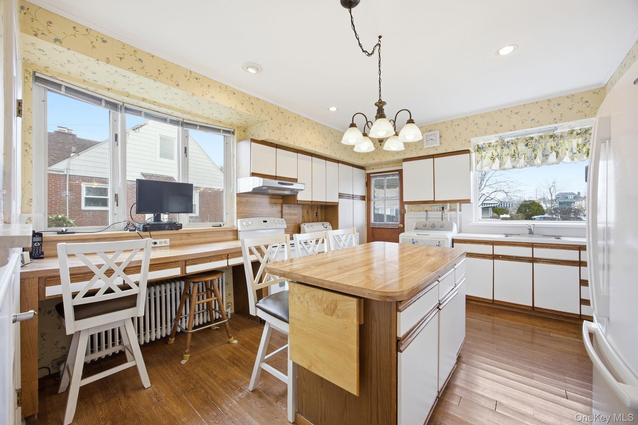 #12 photo, 195 Cedar Street, 長島 Hempstead , NY 11550