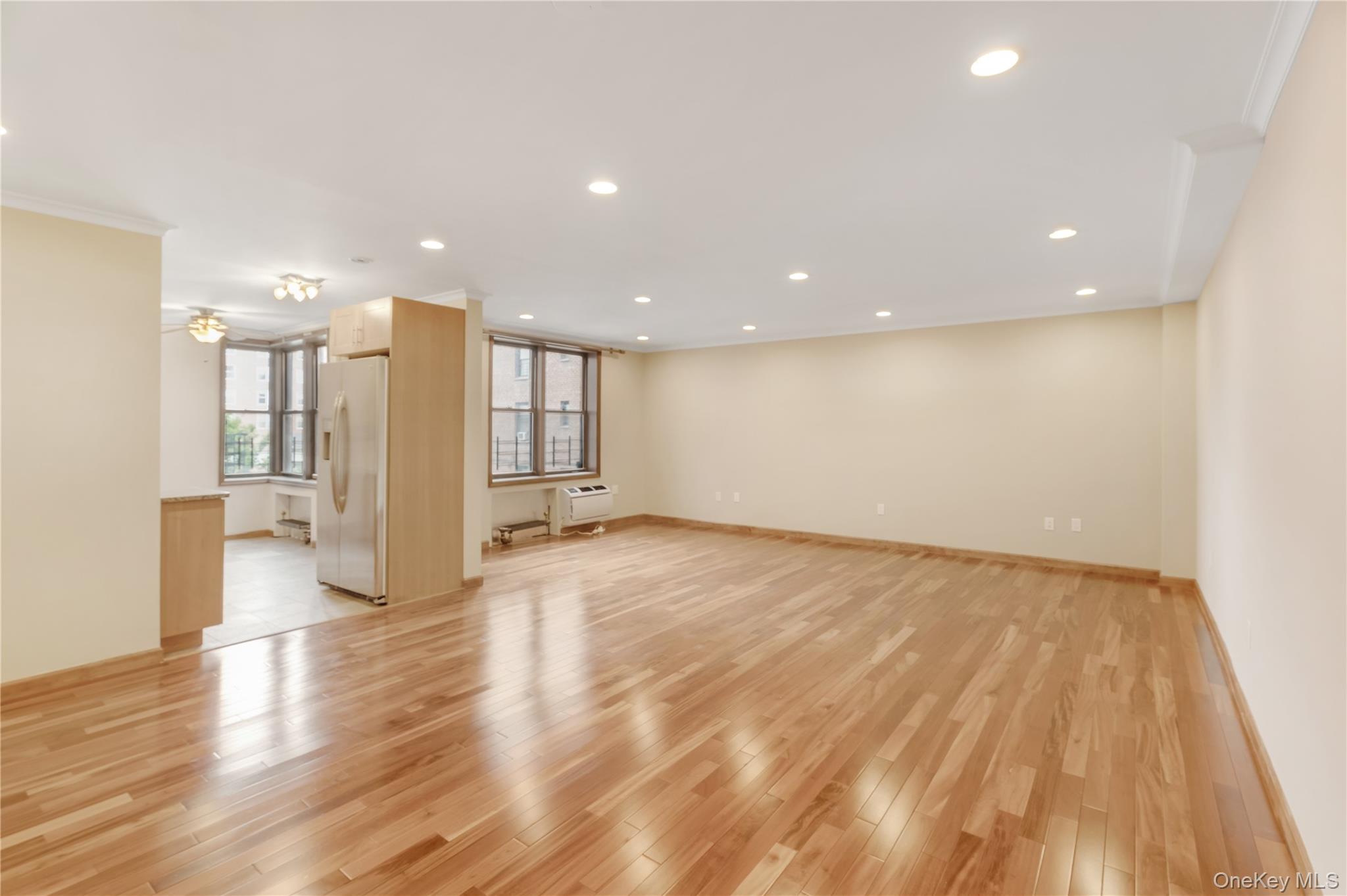 #2 photo, 1213 Avenue Z, 브루클린 Brooklyn , NY 11235