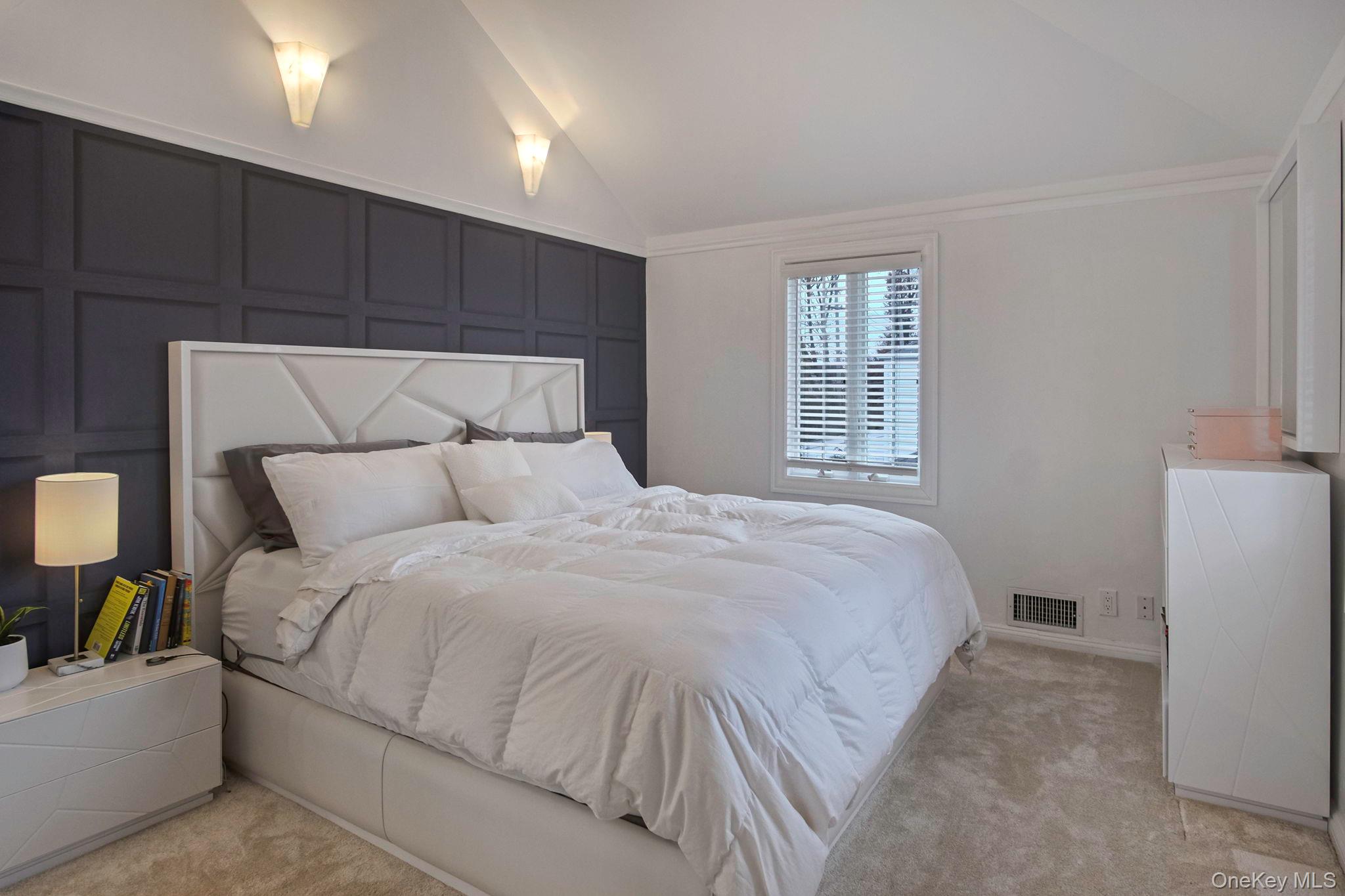 #17 photo, 150 Meadow Street, Garden City , NY 11530