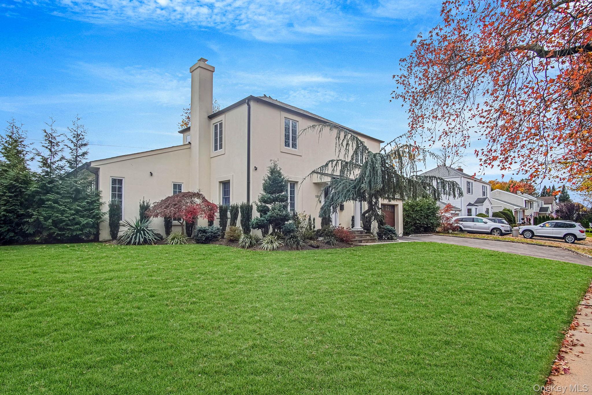 #2 photo, 150 Meadow Street, Garden City , NY 11530