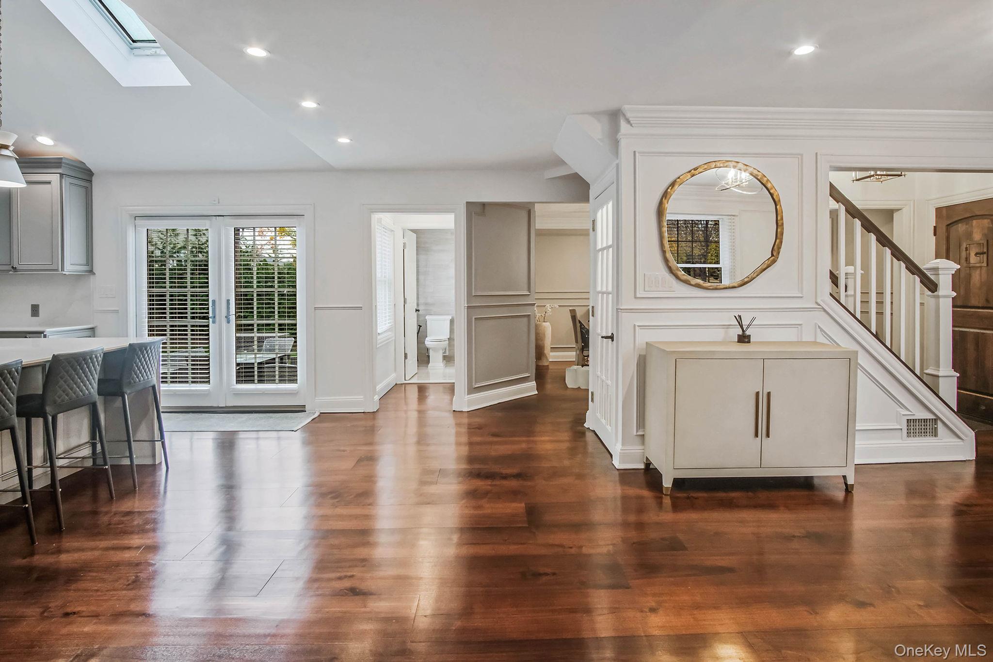 #8 photo, 150 Meadow Street, Garden City , NY 11530