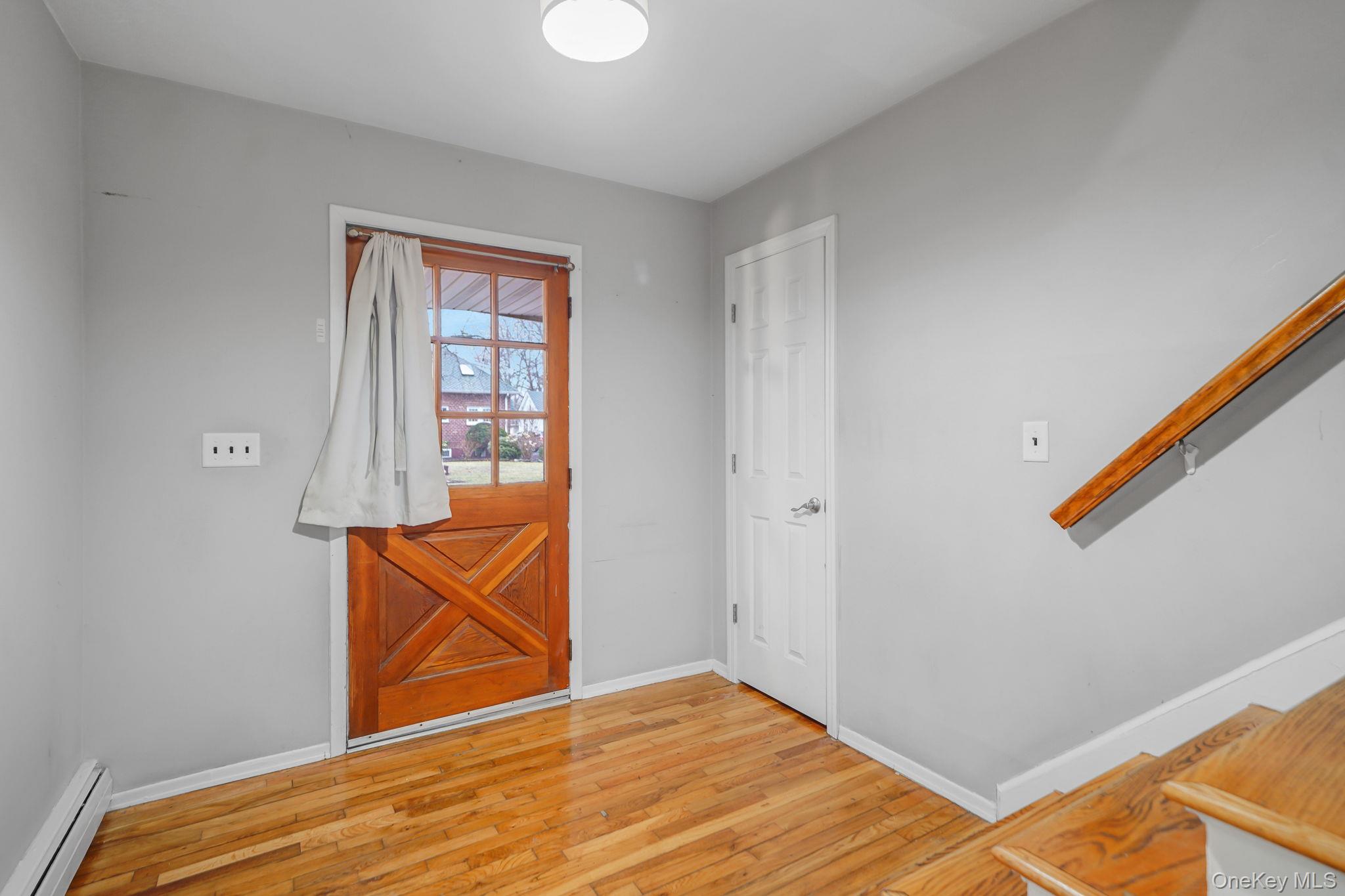 #13 photo, 60 Iroquois Drive, সাফোক কাউন্টি Brightwaters , NY 11718