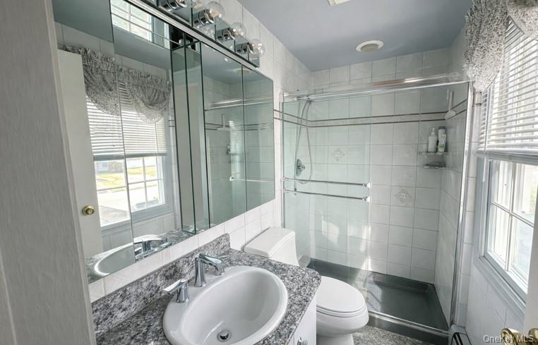 #12 photo, 46 Wilmont Turn, সাফোক কাউন্টি Coram , NY 11727