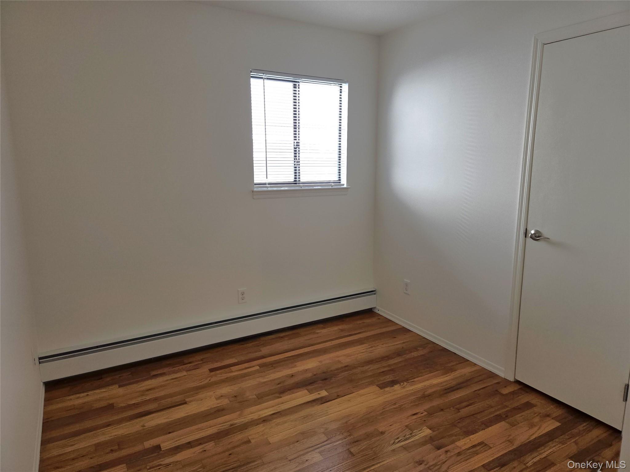 #13 photo, 74 Ashwood Road, 長島 Port Washington , NY 11050