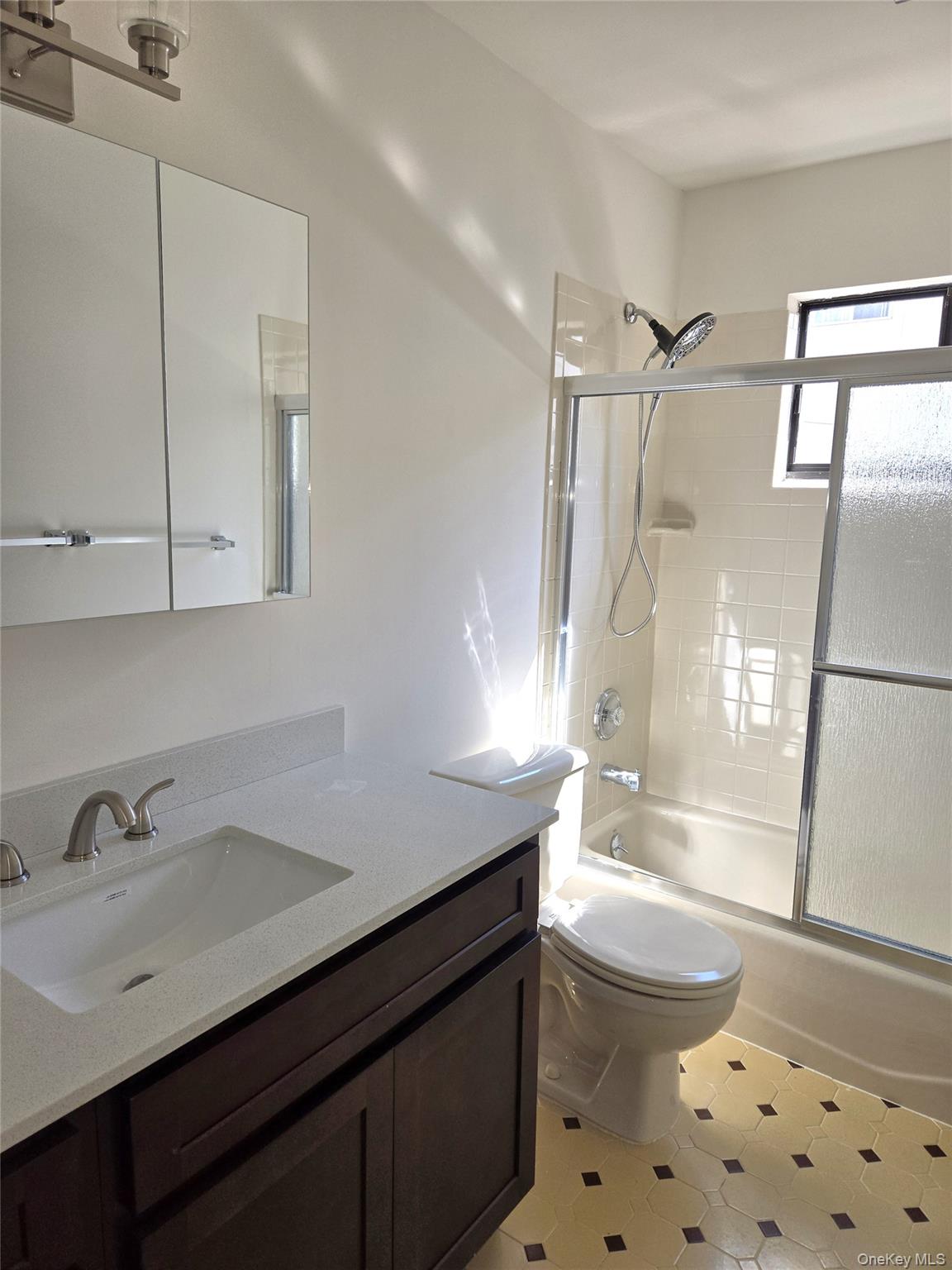 #15 photo, 74 Ashwood Road, 長島 Port Washington , NY 11050