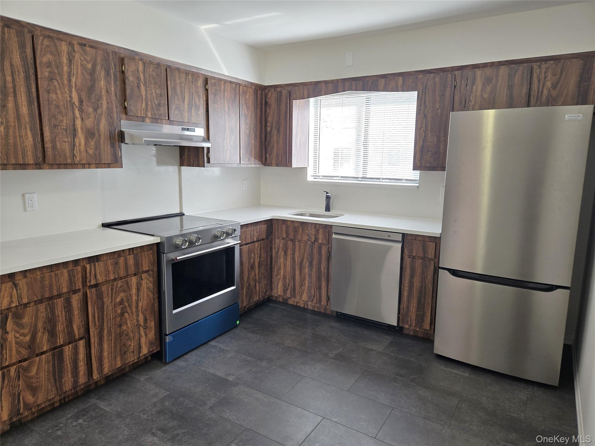 #5 photo, 74 Ashwood Road, 長島 Port Washington , NY 11050