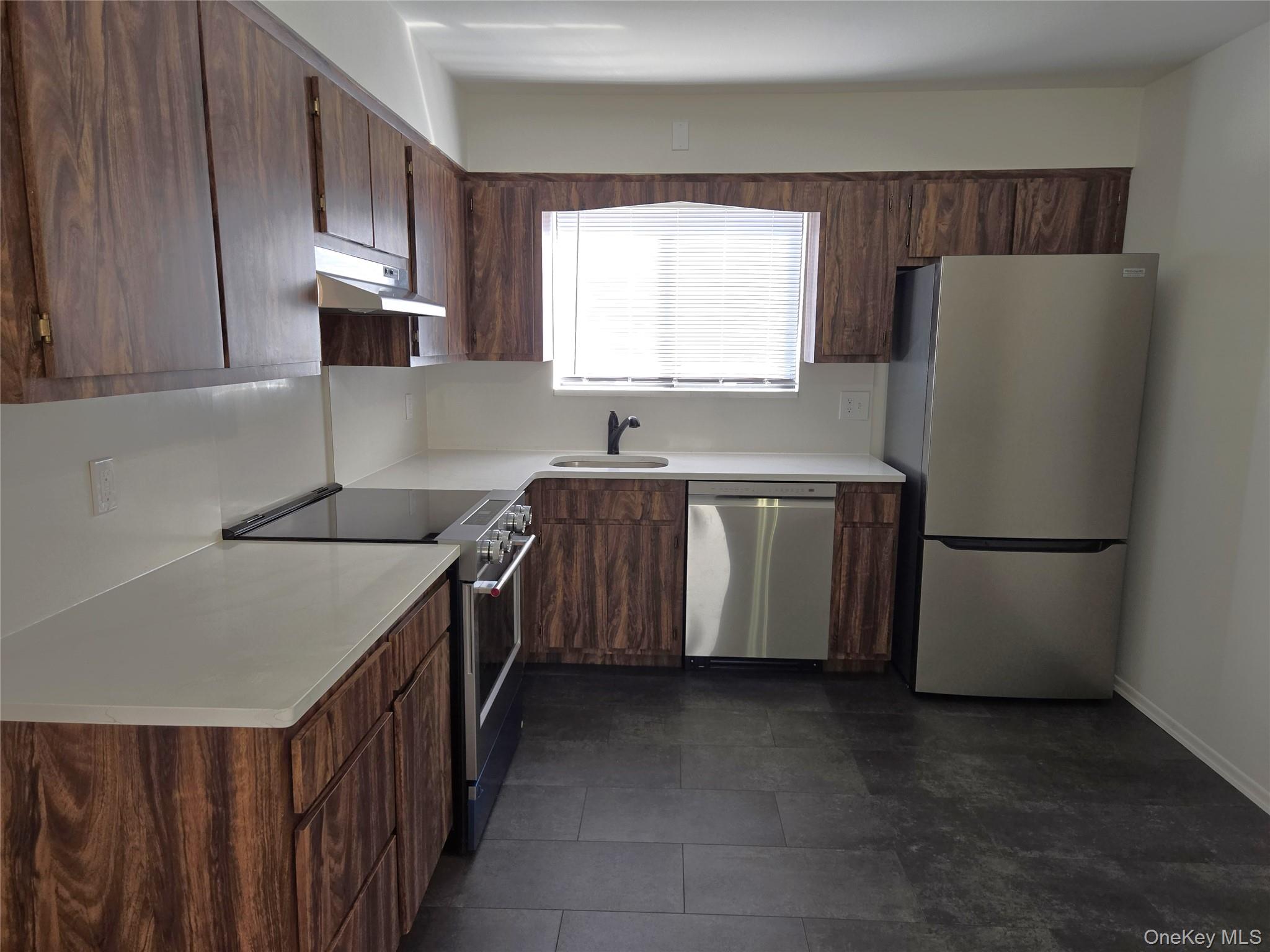 #6 photo, 74 Ashwood Road, 長島 Port Washington , NY 11050