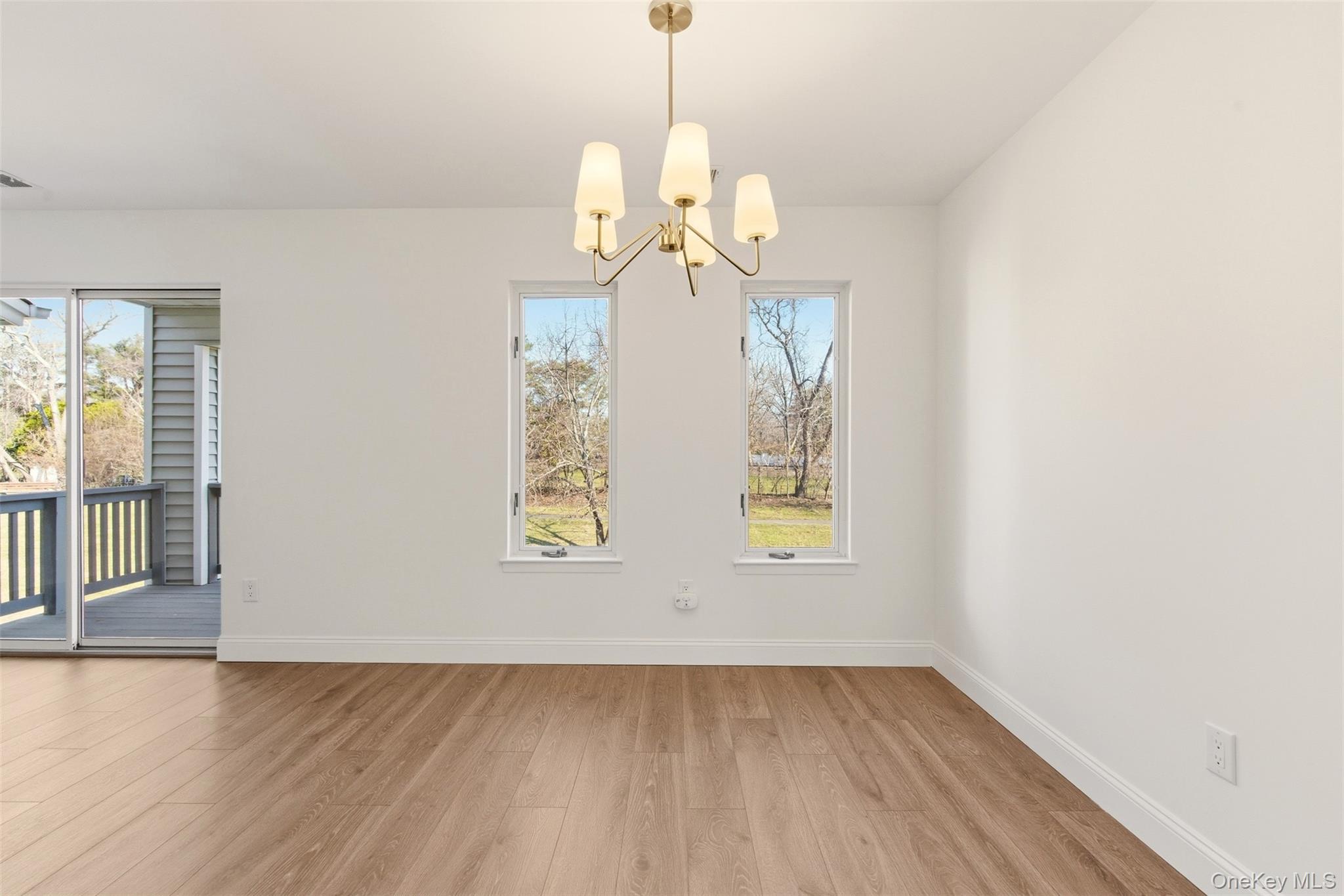 #12 photo, 909 Fenway Road, سوفولك Saint James , NY 11780