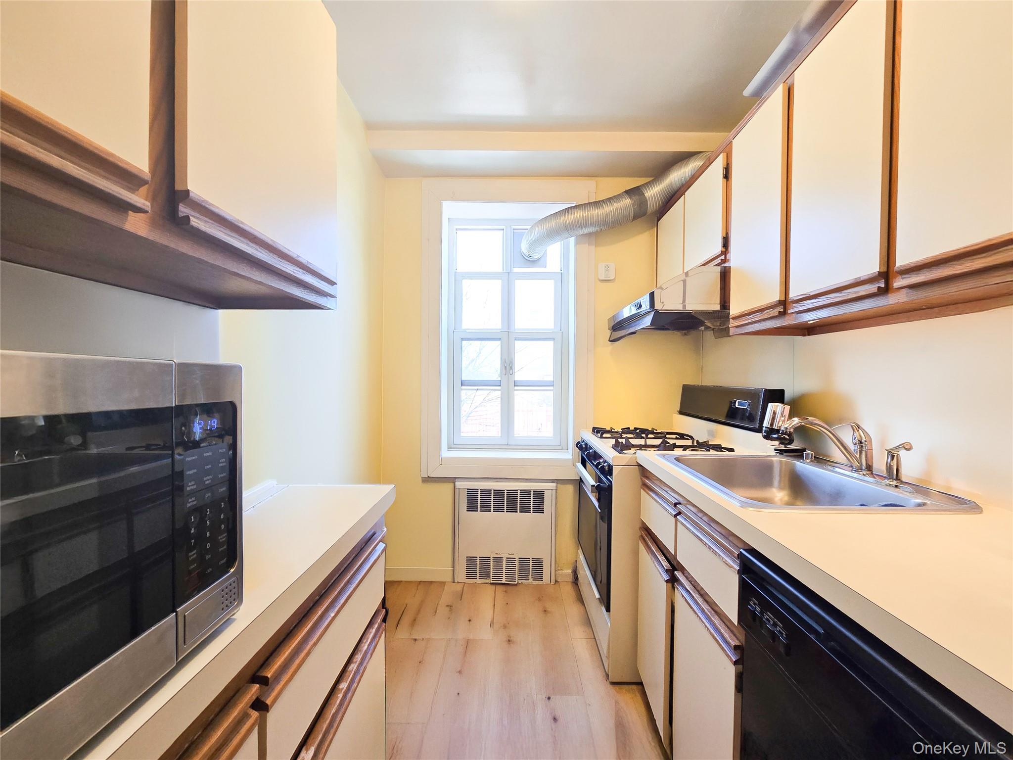 #6 photo, 14035 Burden Crescent, कुईंस Jamaica , NY 11435