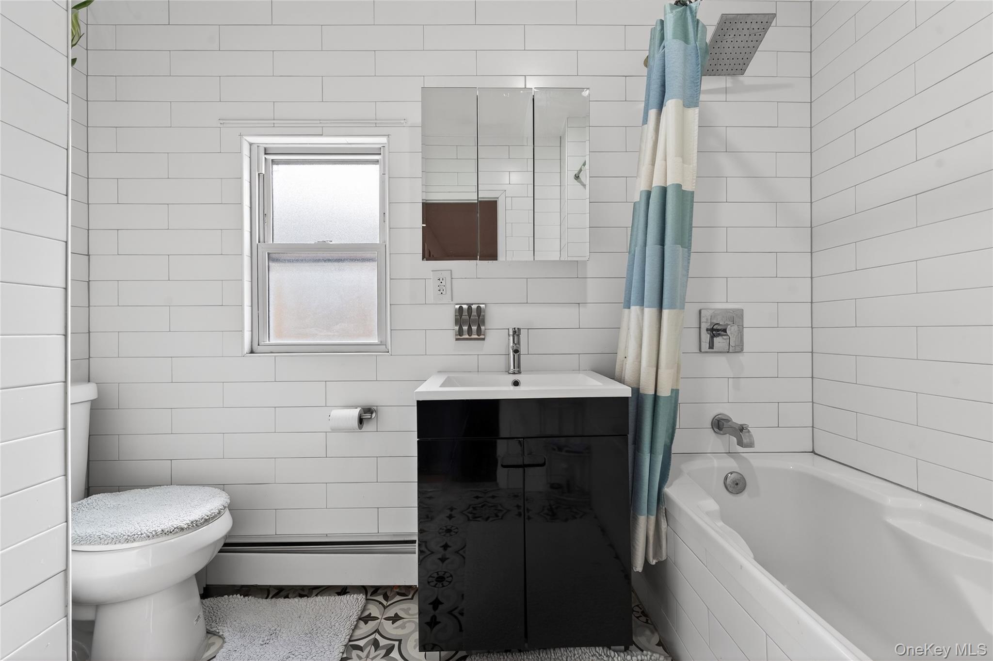 #18 photo, 120-30 226th Street, קווינס Cambria Heights , NY 11411