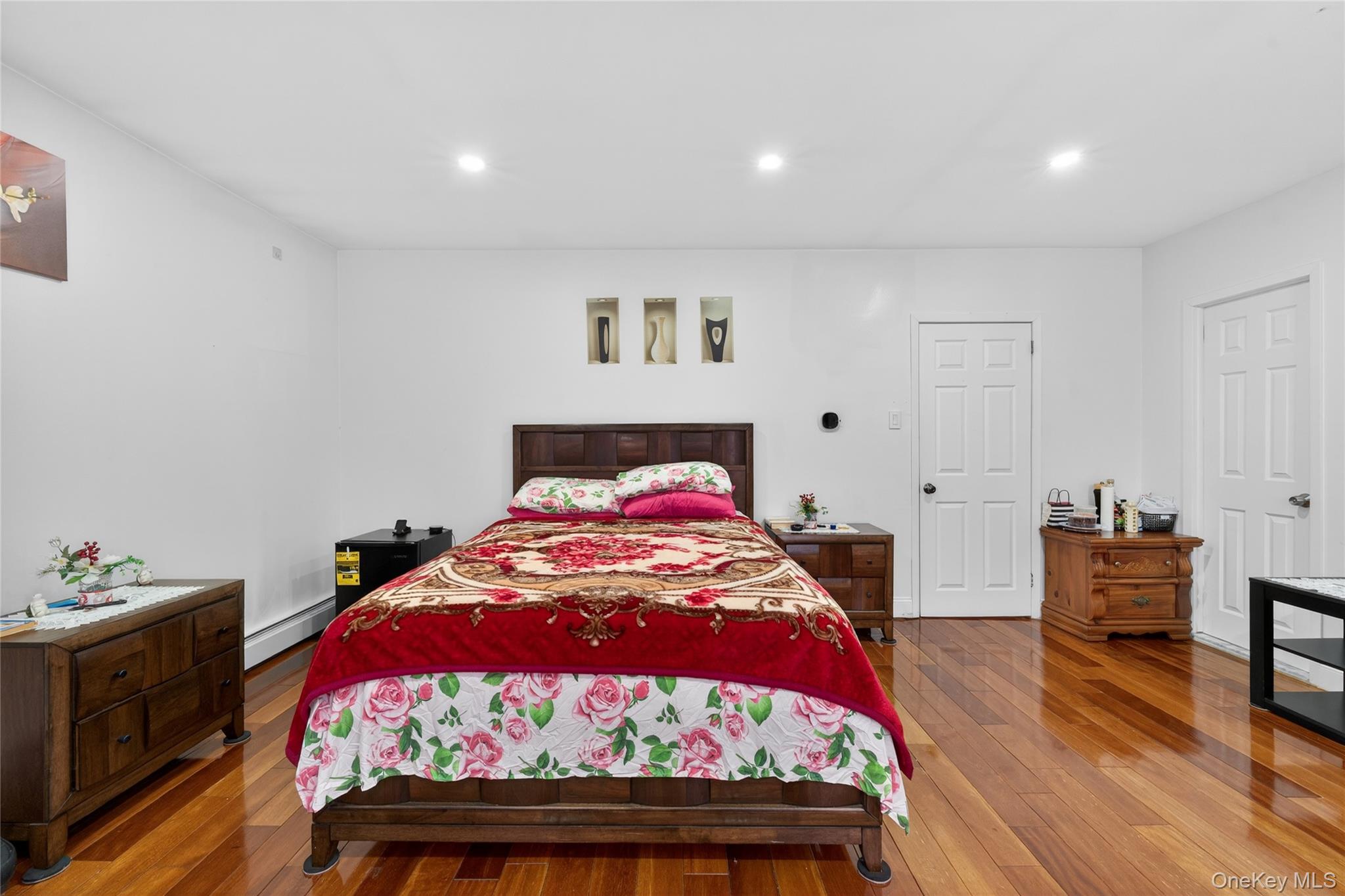 #19 photo, 120-30 226th Street, קווינס Cambria Heights , NY 11411