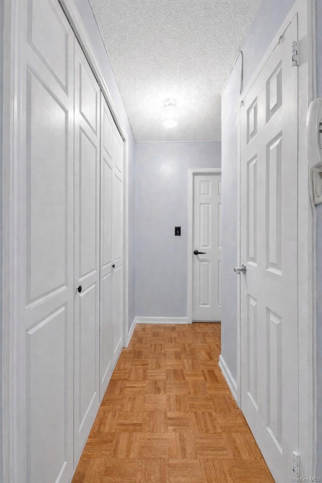 #8 photo, 2550 Olinville Avenue, ब्रोंक्स Bronx , NY 10467