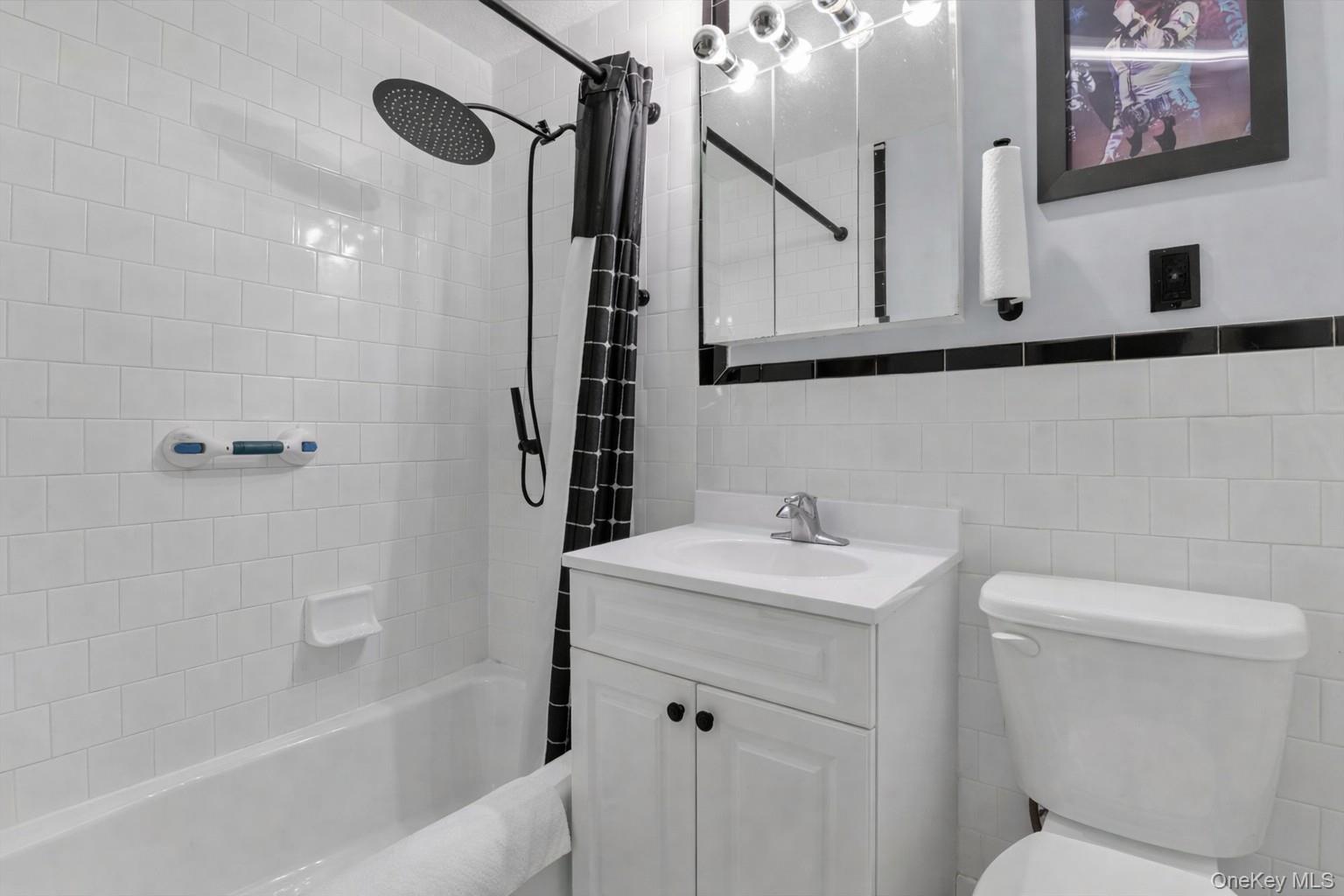 #9 photo, 2550 Olinville Avenue, ब्रोंक्स Bronx , NY 10467