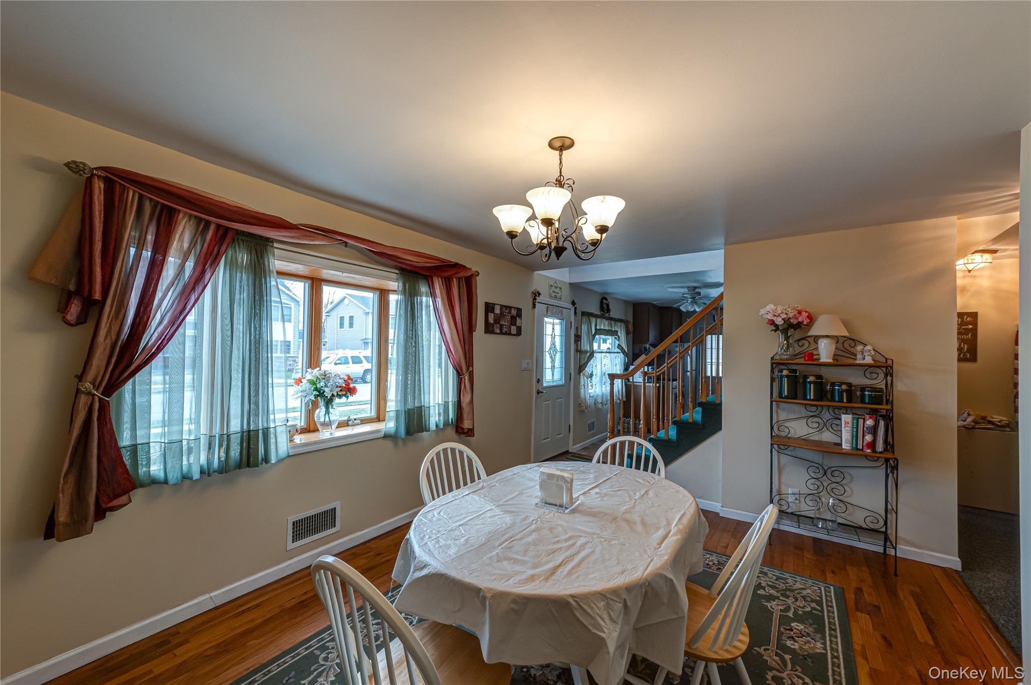 #10 photo, 150 Park Lane, Massapequa , NY 11758