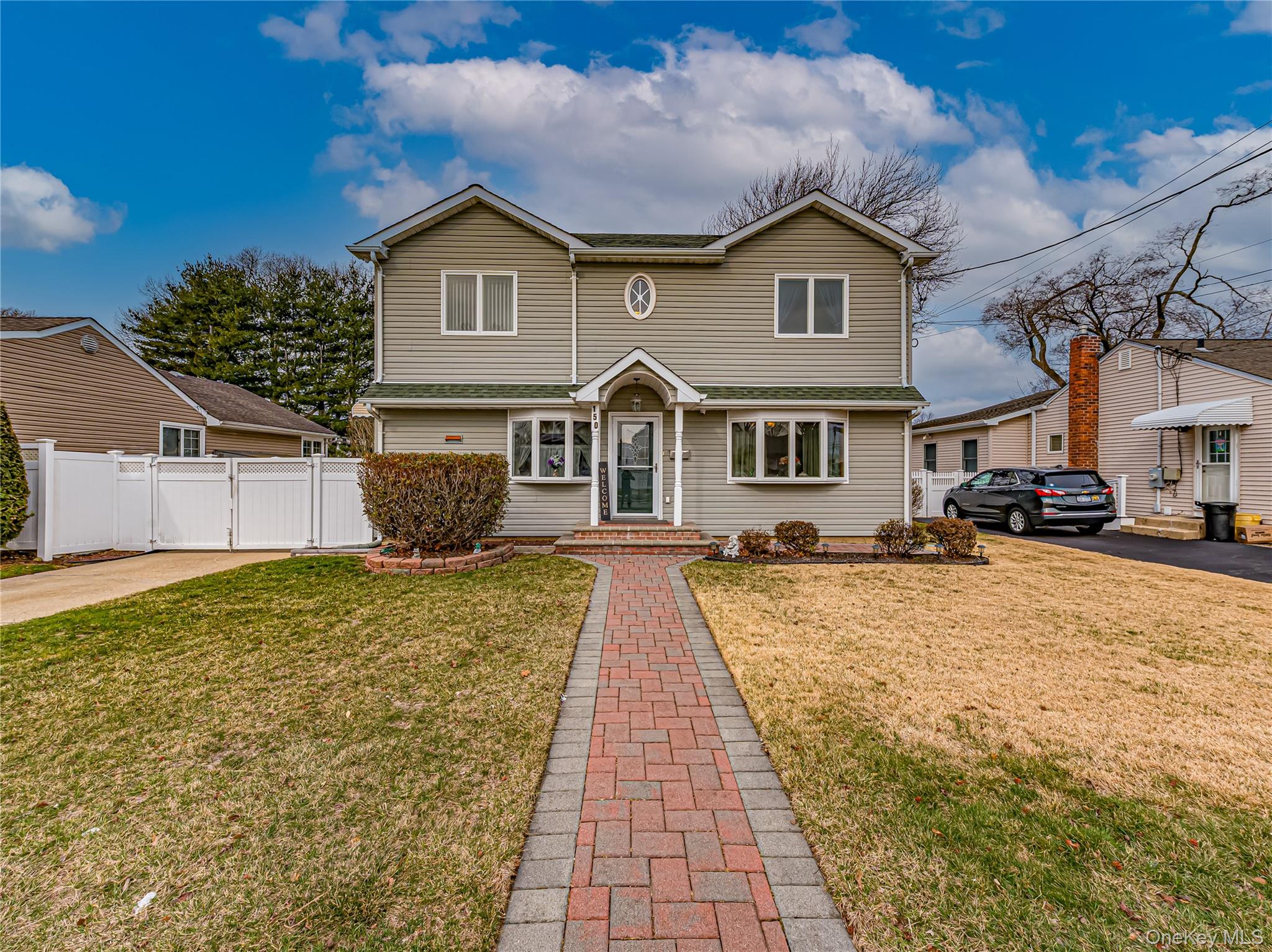 #2 photo, 150 Park Lane, Massapequa , NY 11758