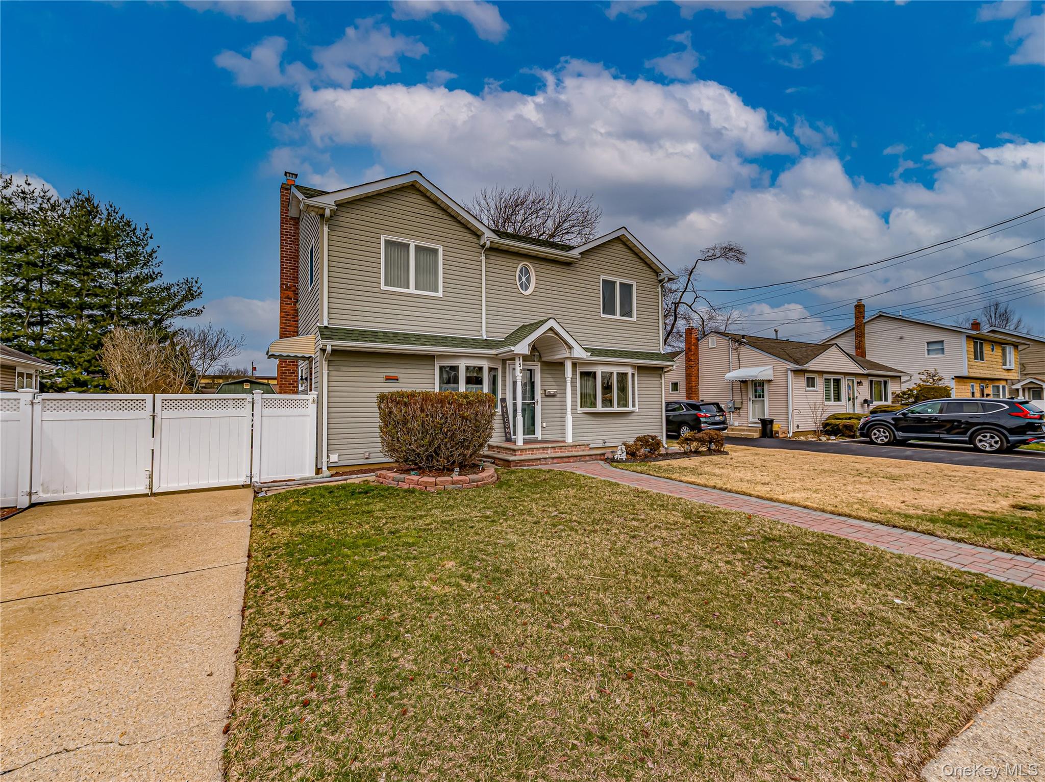 #5 photo, 150 Park Lane, Massapequa , NY 11758