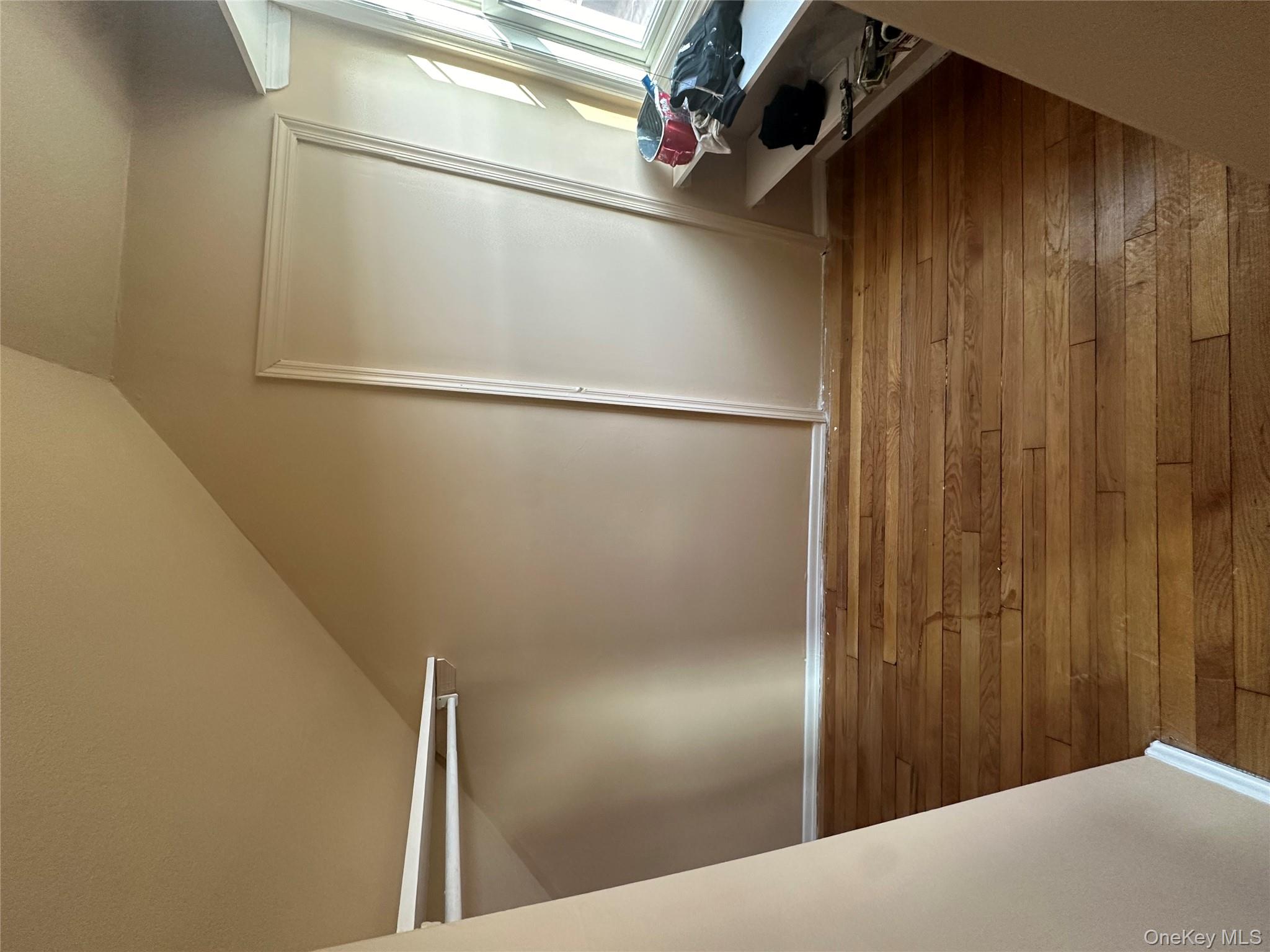 #4 photo, 290 Woodbury Road, Woodbury , NY 11797