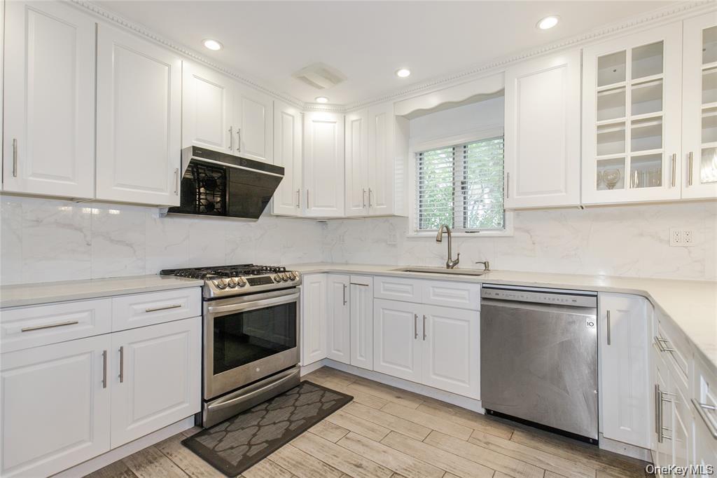 #11 photo, 43 ELM Street, নাসাউ কাউন্টি Great Neck , NY 11021