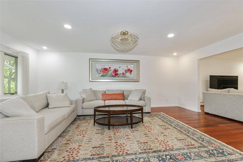 #6 photo, 43 ELM Street, নাসাউ কাউন্টি Great Neck , NY 11021