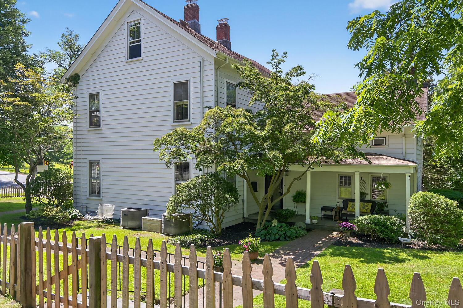 #5 photo, 4 Parkview Terrace, Huntington , NY 11743