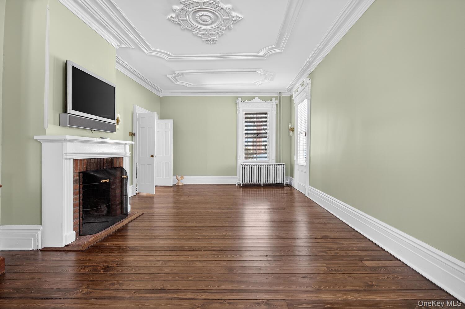 #9 photo, 4 Parkview Terrace, Huntington , NY 11743