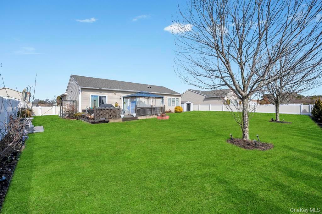 #10 photo, 191 Flower Road, Shirley , NY 11967