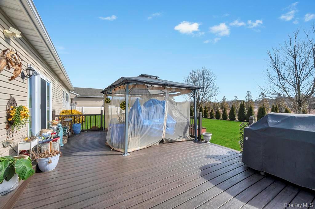 #6 photo, 191 Flower Road, Shirley , NY 11967