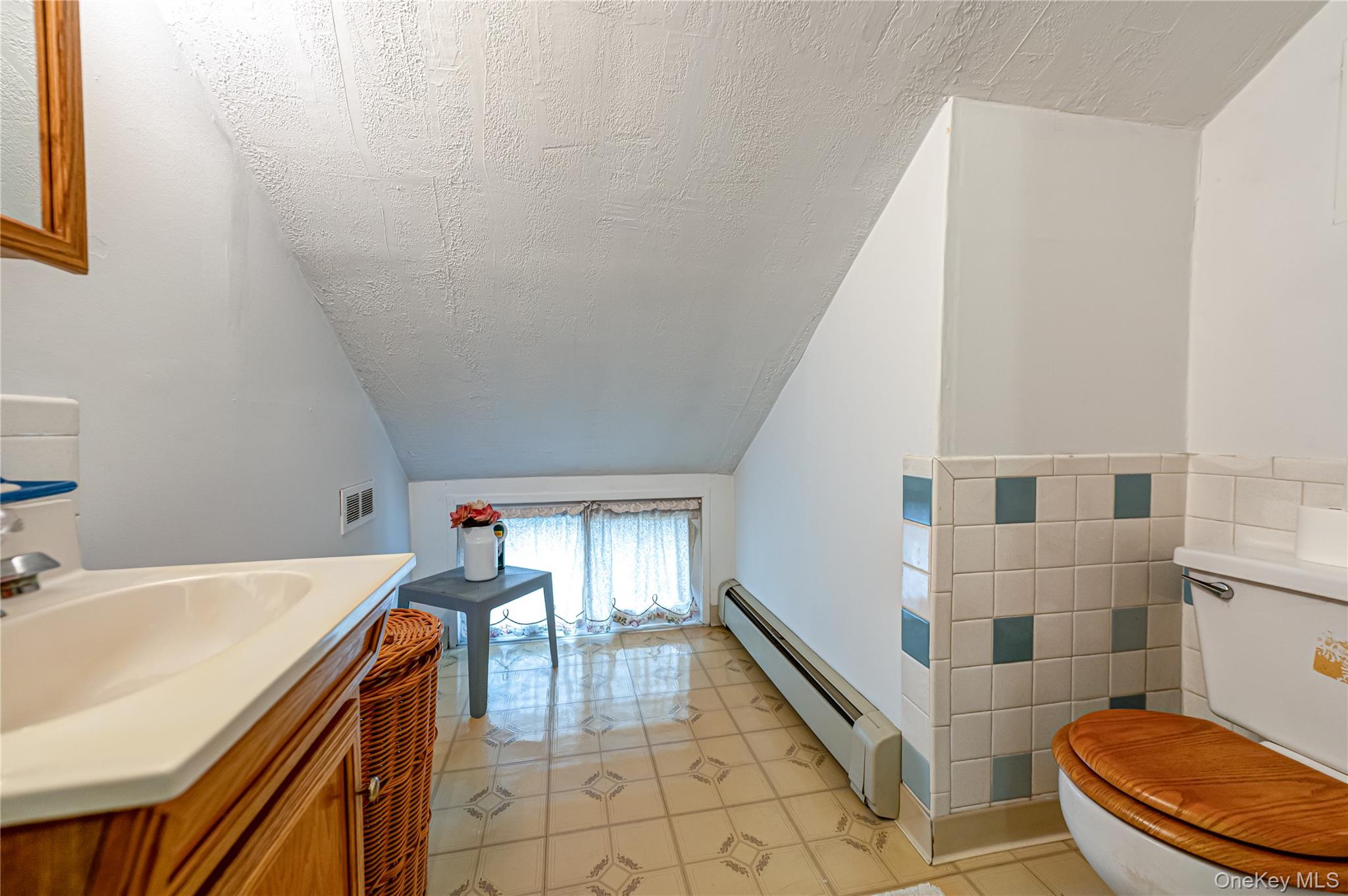 #12 photo, 55 Ball Park Lane, Hicksville , NY 11801