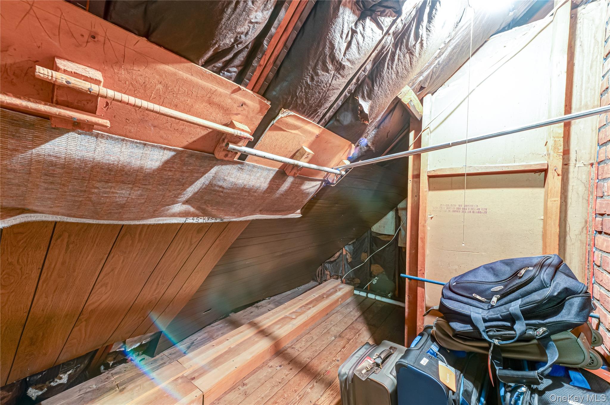 #16 photo, 55 Ball Park Lane, Hicksville , NY 11801