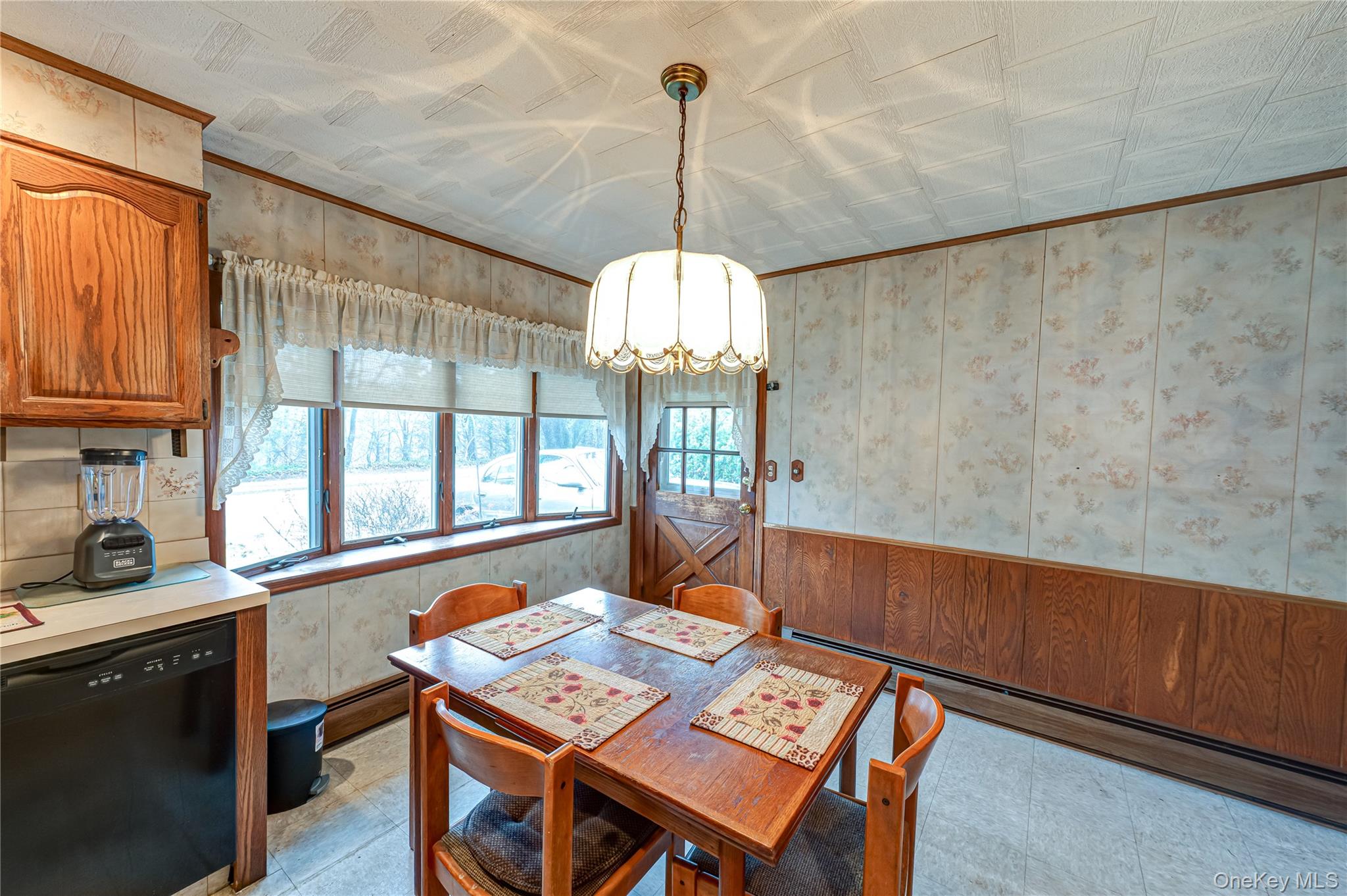 #7 photo, 55 Ball Park Lane, Hicksville , NY 11801