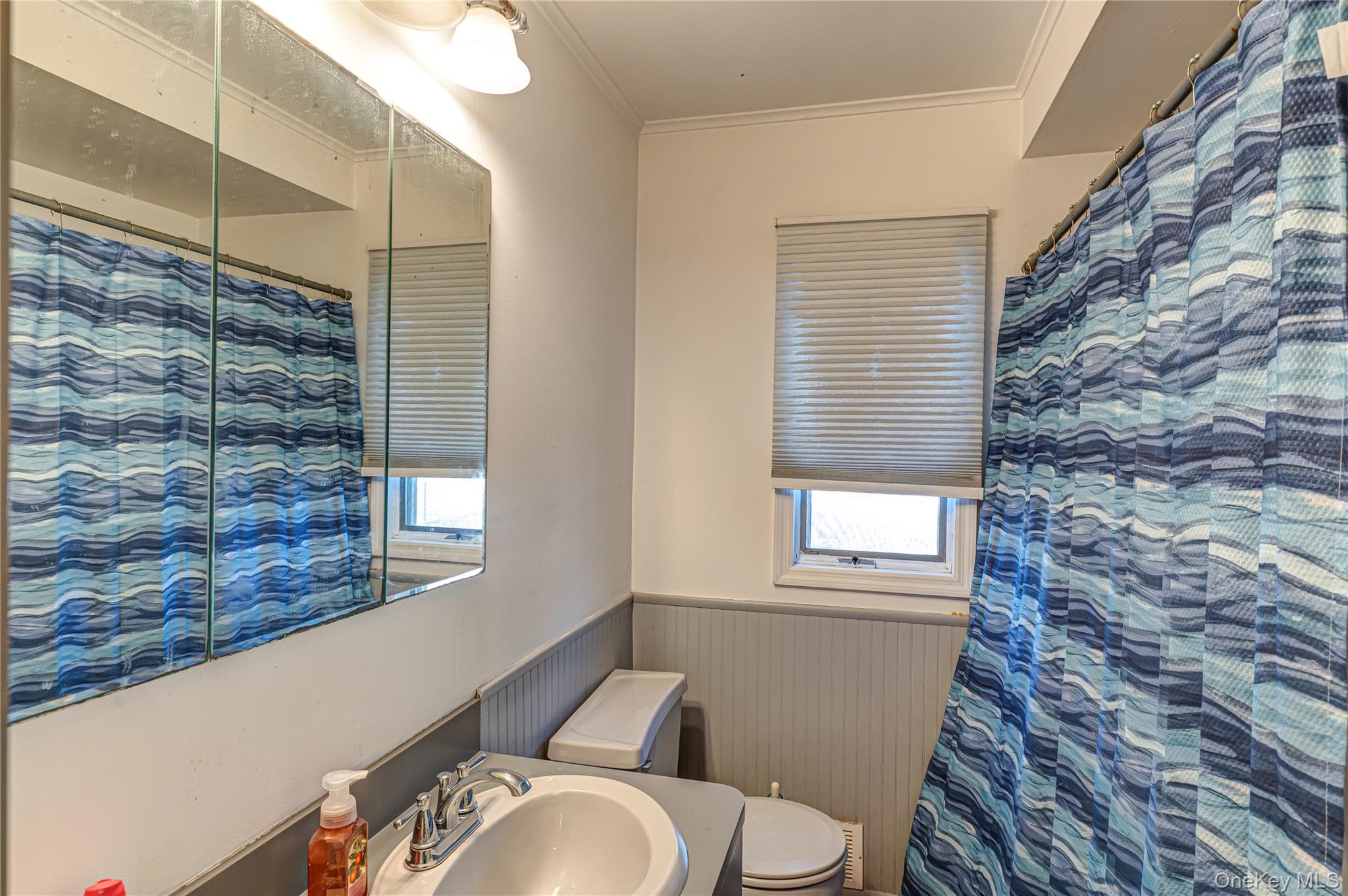 #11 photo, 347 Atlantic Avenue, सफ़ोक काउंटी Bay Shore , NY 11706