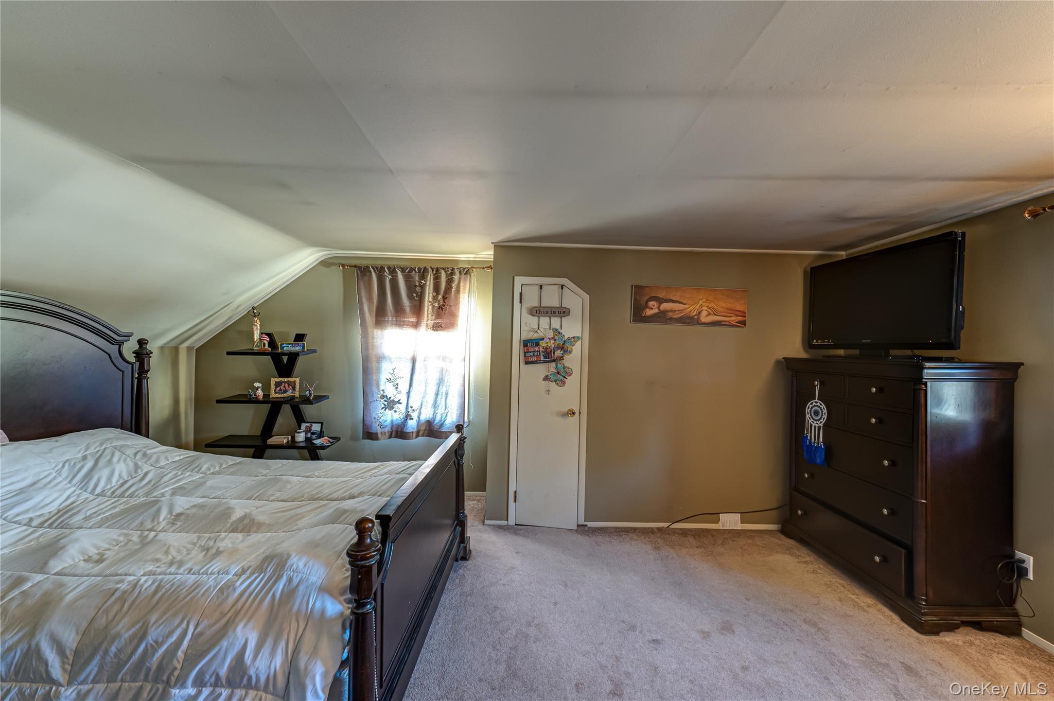 #8 photo, 347 Atlantic Avenue, सफ़ोक काउंटी Bay Shore , NY 11706