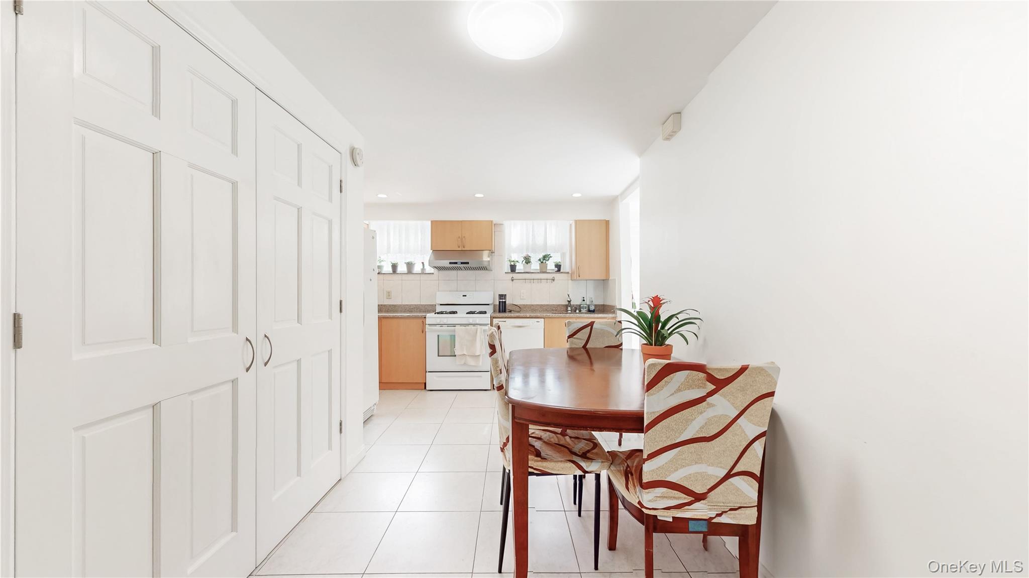 #3 photo, 84-30 102nd Avenue, 皇后區 Ozone Park , NY 11416