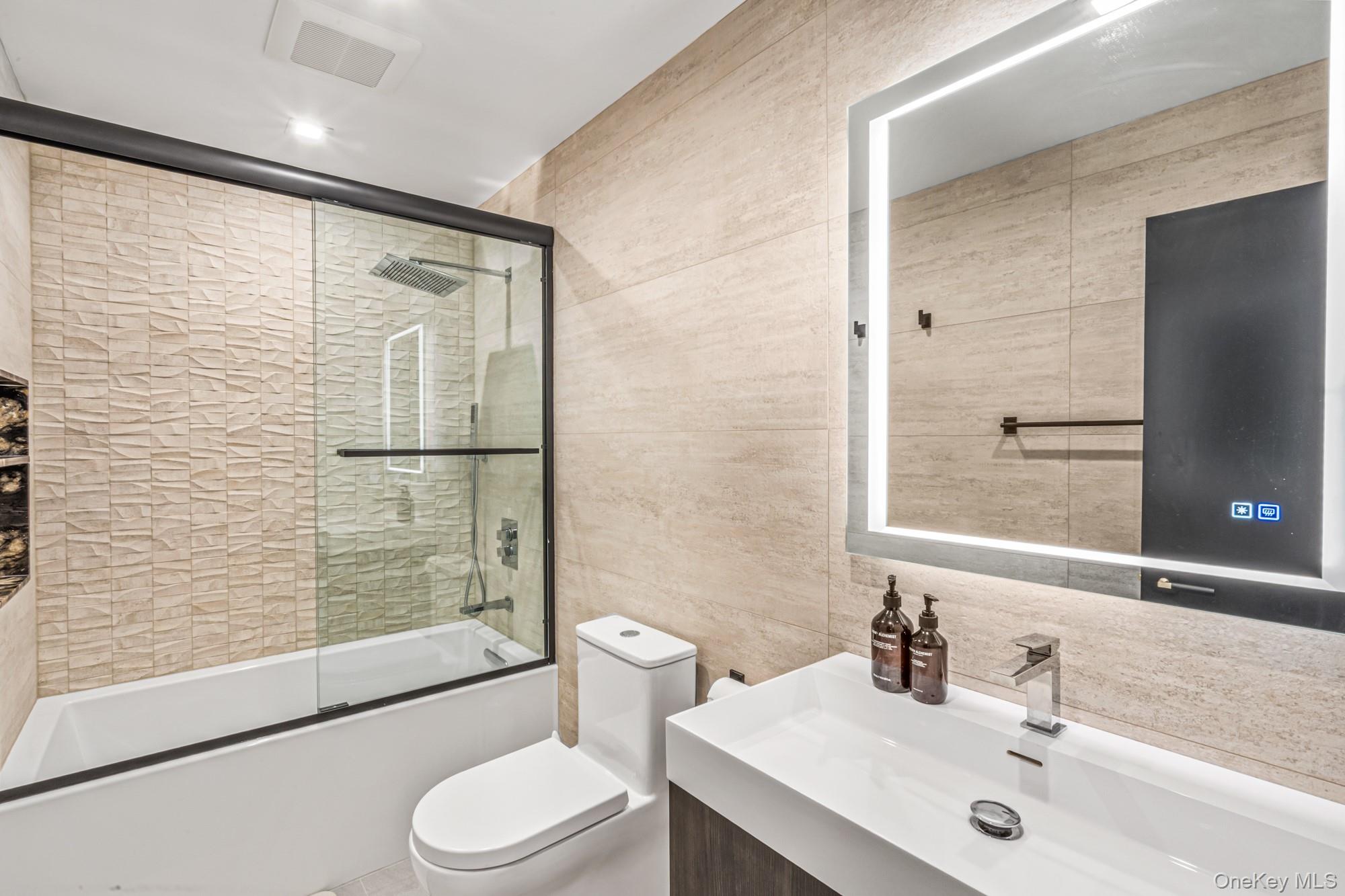 #12 photo, 3000 Holiday Park Drive, מחוז נסאו Merrick , NY 11566