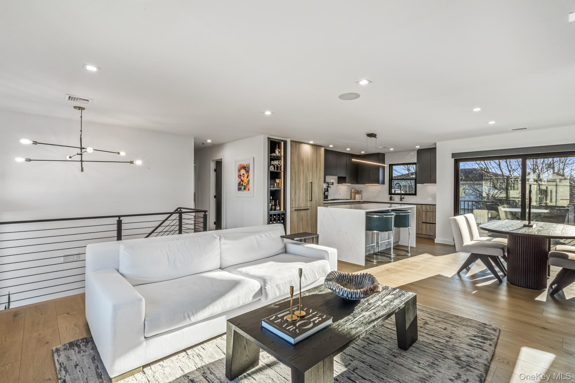 #6 photo, 3000 Holiday Park Drive, מחוז נסאו Merrick , NY 11566