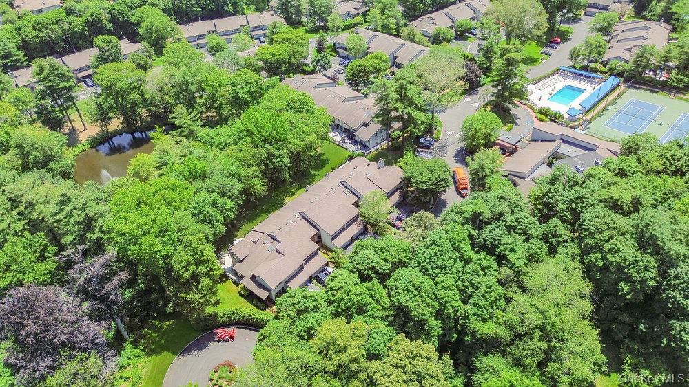 #12 photo, 124 Foxwood Drive, Jericho , NY 11753