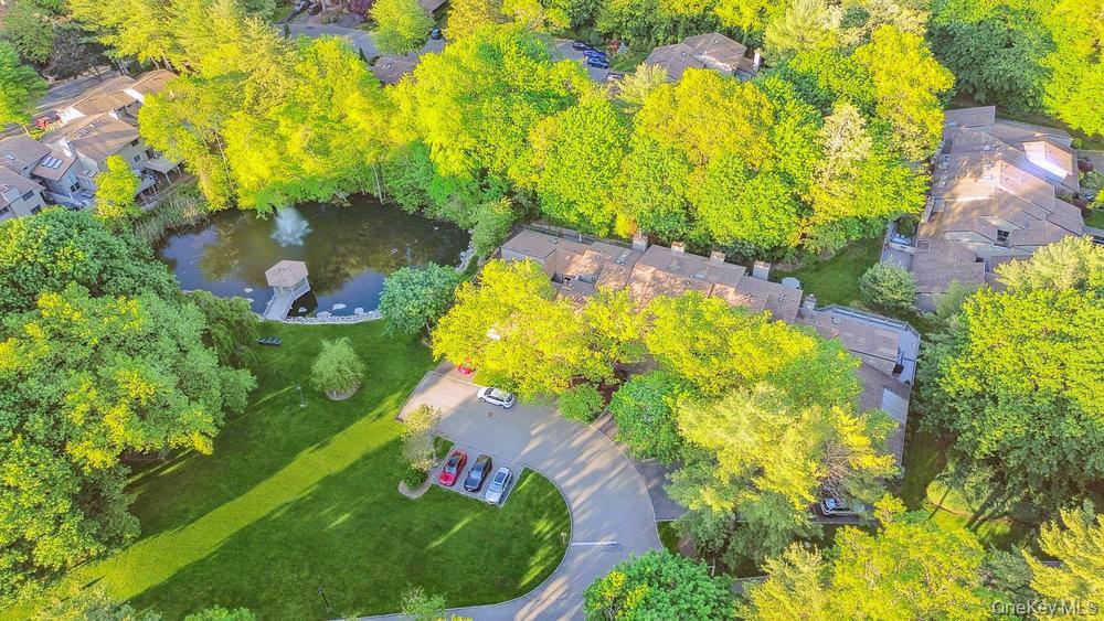 #14 photo, 124 Foxwood Drive, Jericho , NY 11753