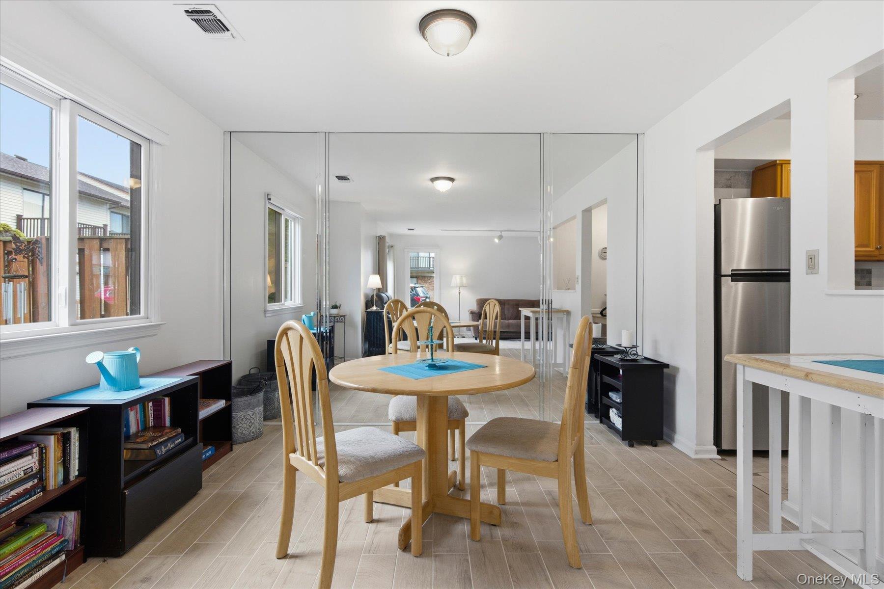 #11 photo, 190 Poplar Court, 長島 Wantagh , NY 11793