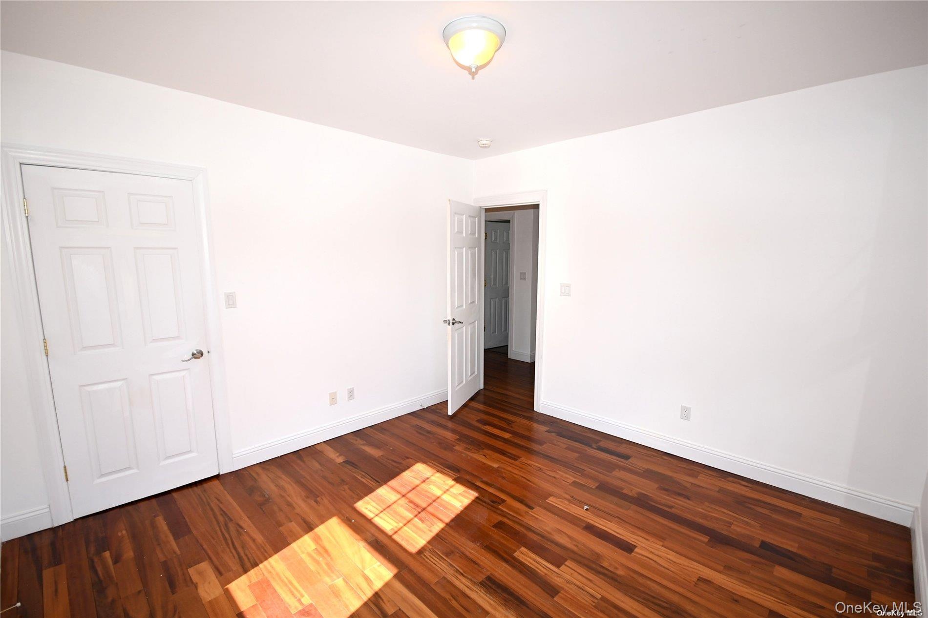 #14 photo, 21 Arrandale Avenue, Great Neck , NY 11024