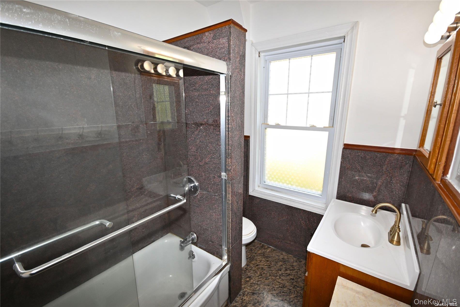 #16 photo, 21 Arrandale Avenue, Great Neck , NY 11024