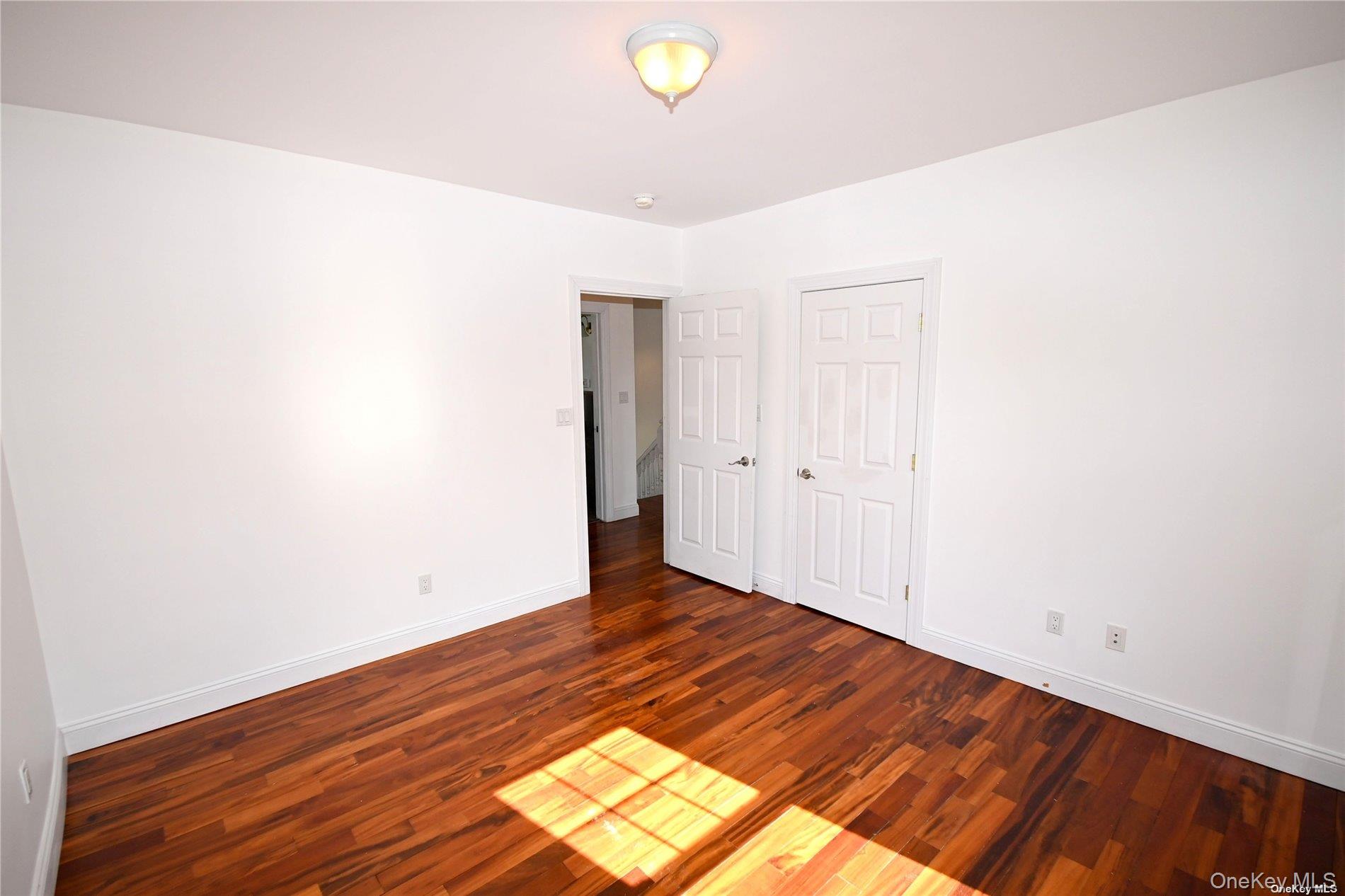 #18 photo, 21 Arrandale Avenue, Great Neck , NY 11024