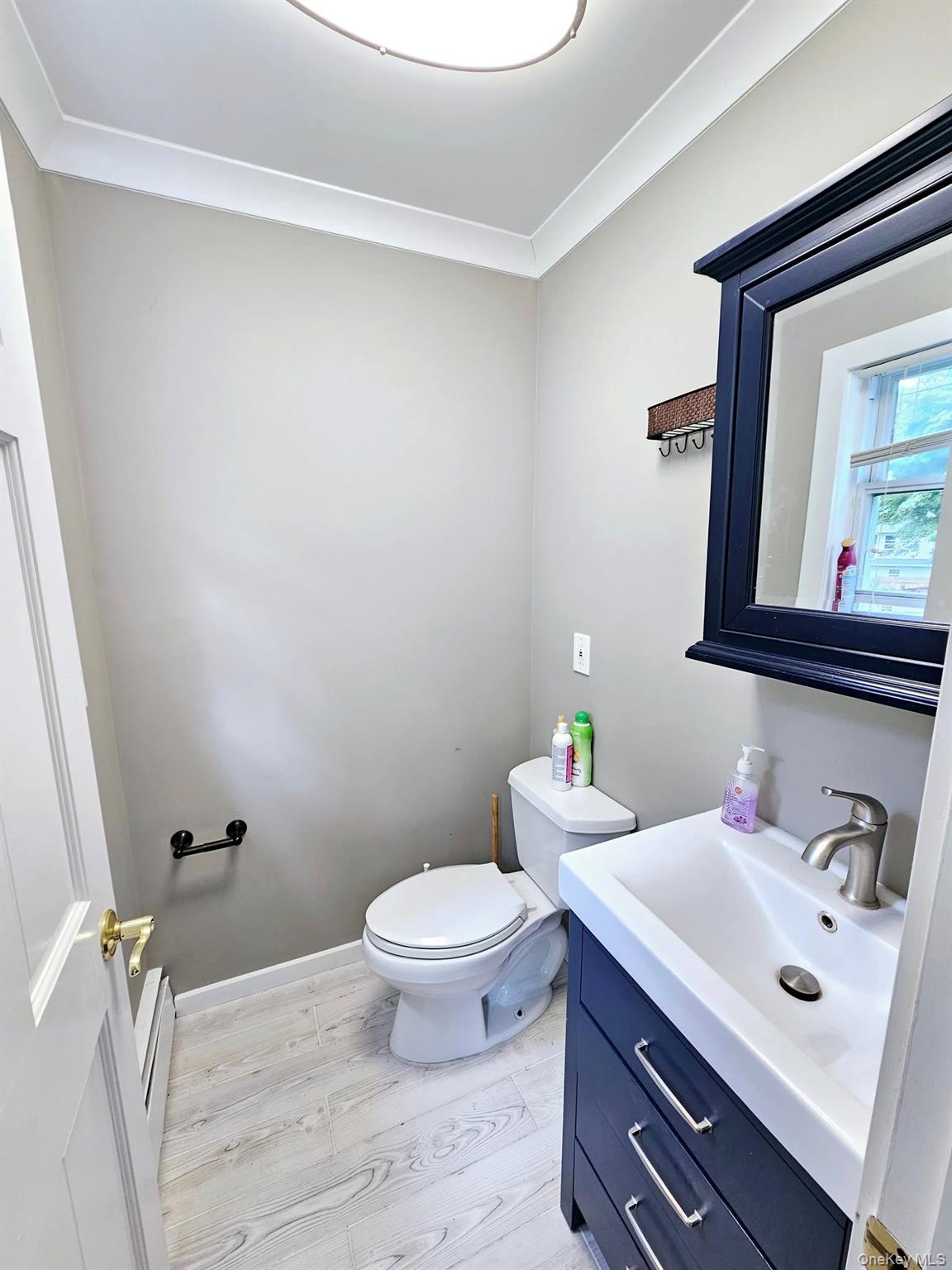 #18 photo, 12 Nord Park Boulevard, Middle Island , NY 11953