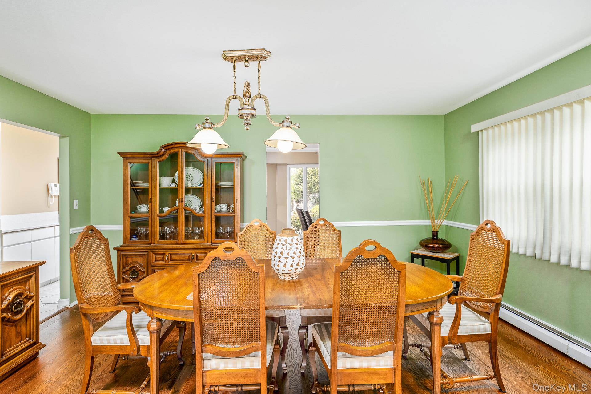 #12 photo, 61 Hurtin Boulevard, سوفولك Smithtown , NY 11787