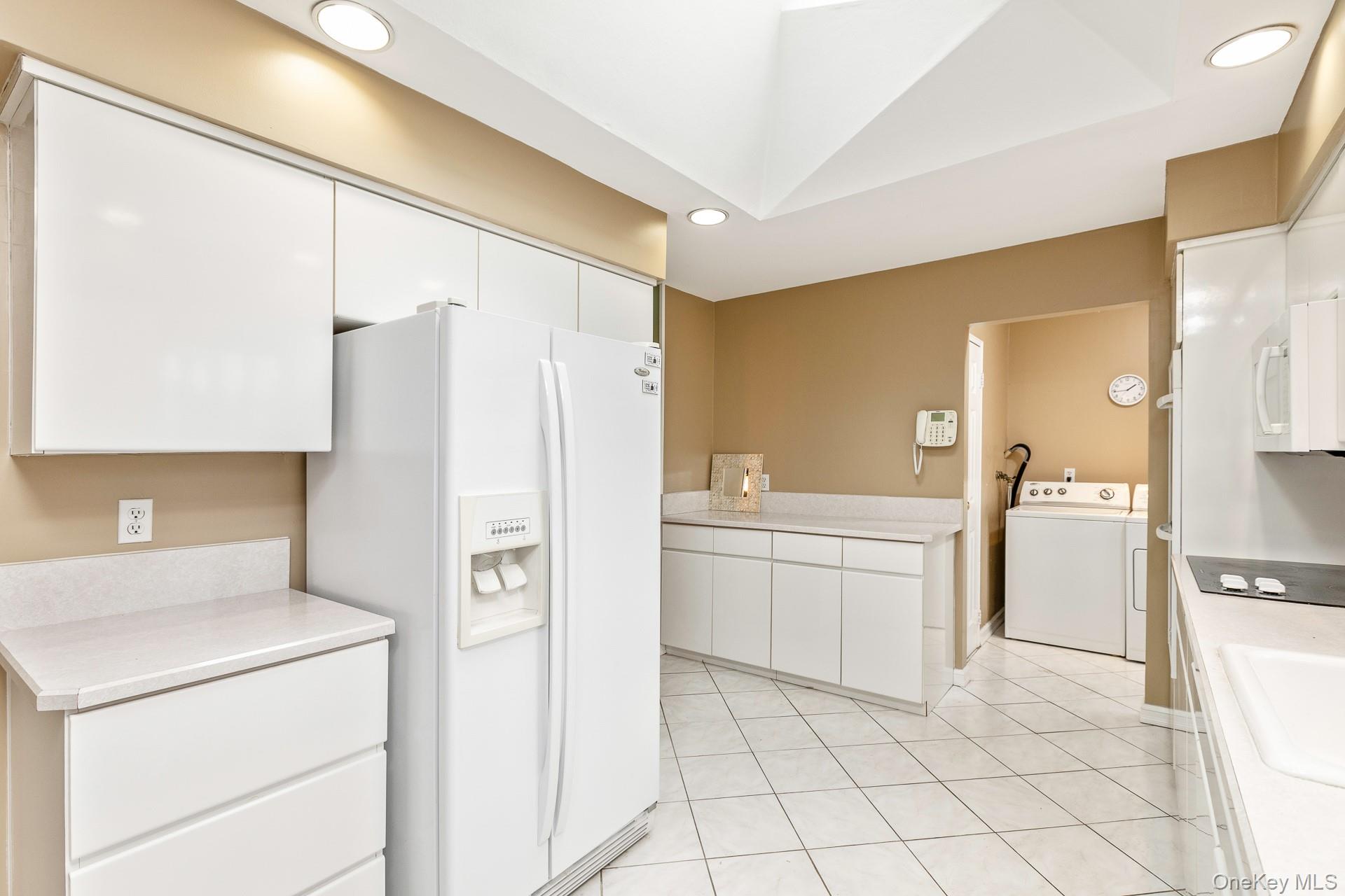 #18 photo, 61 Hurtin Boulevard, سوفولك Smithtown , NY 11787