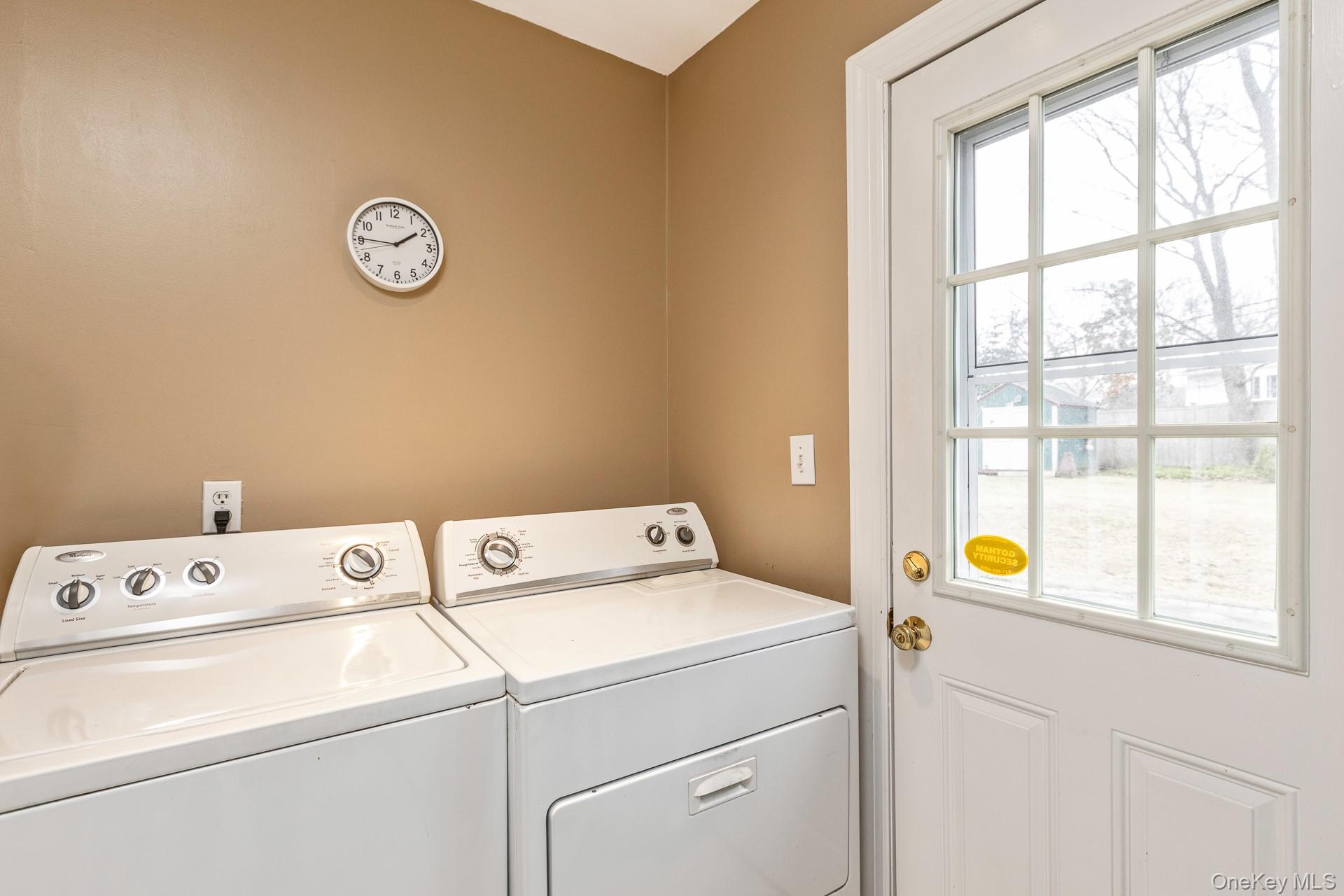 #19 photo, 61 Hurtin Boulevard, سوفولك Smithtown , NY 11787