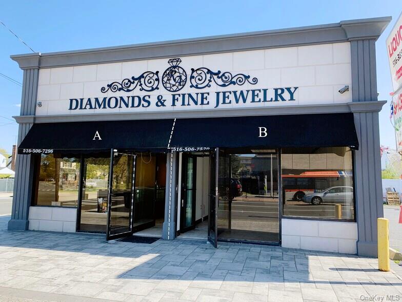 #1 photo, 2242 Hempstead Turnpike, 長島 Westbury , NY 11554