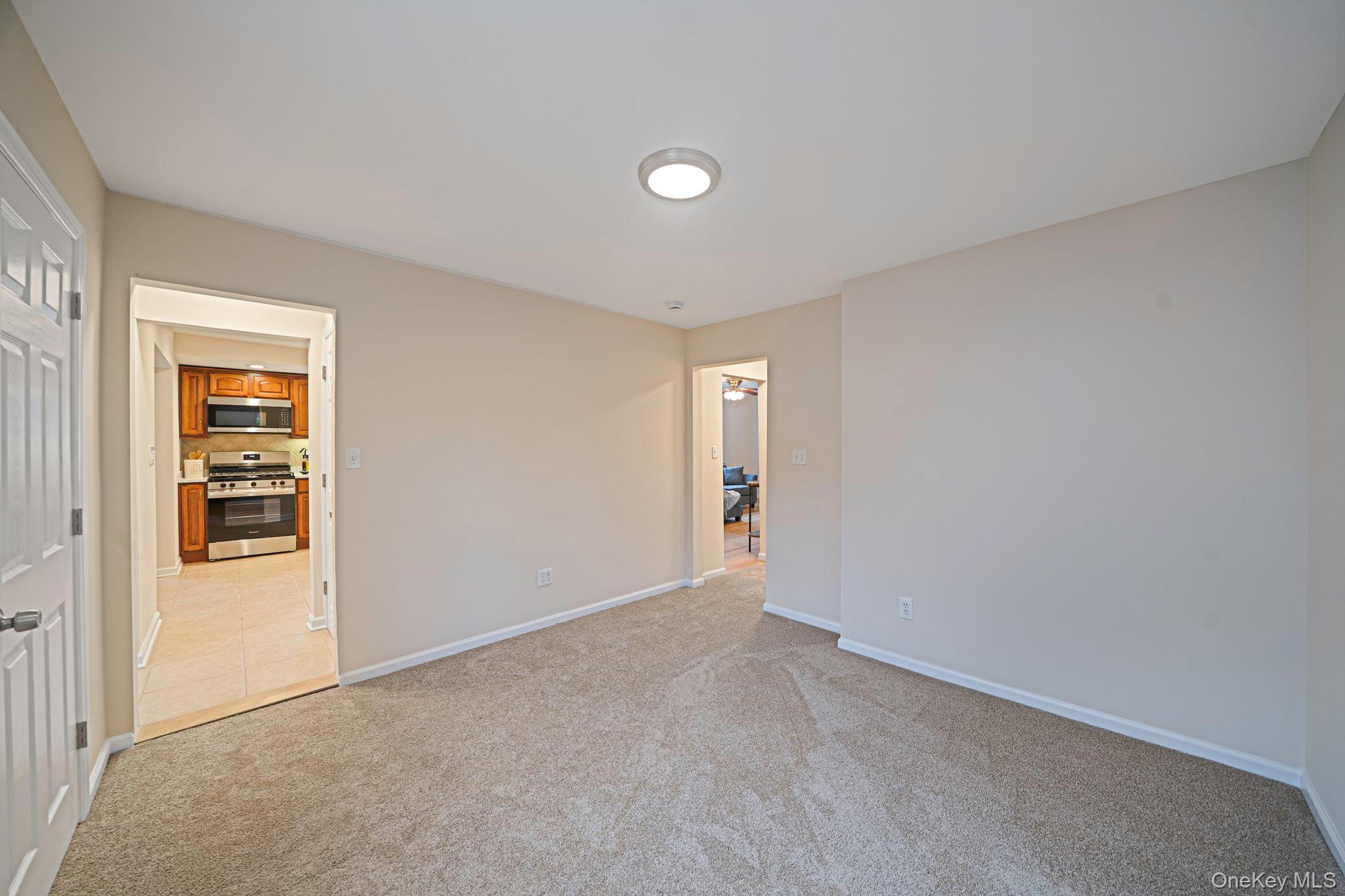 #15 photo, 8 Florence Court, Huntington Station , NY 11746